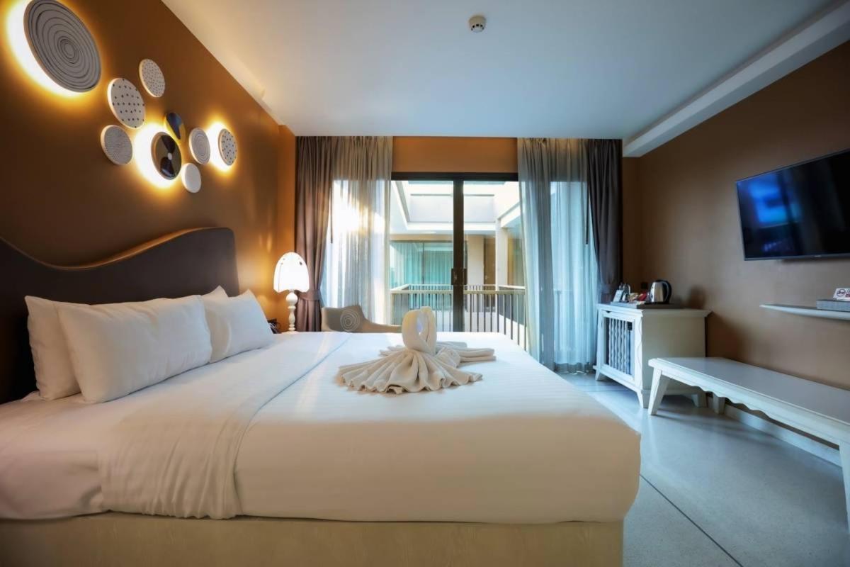 Superior Double Bed - Photo 12