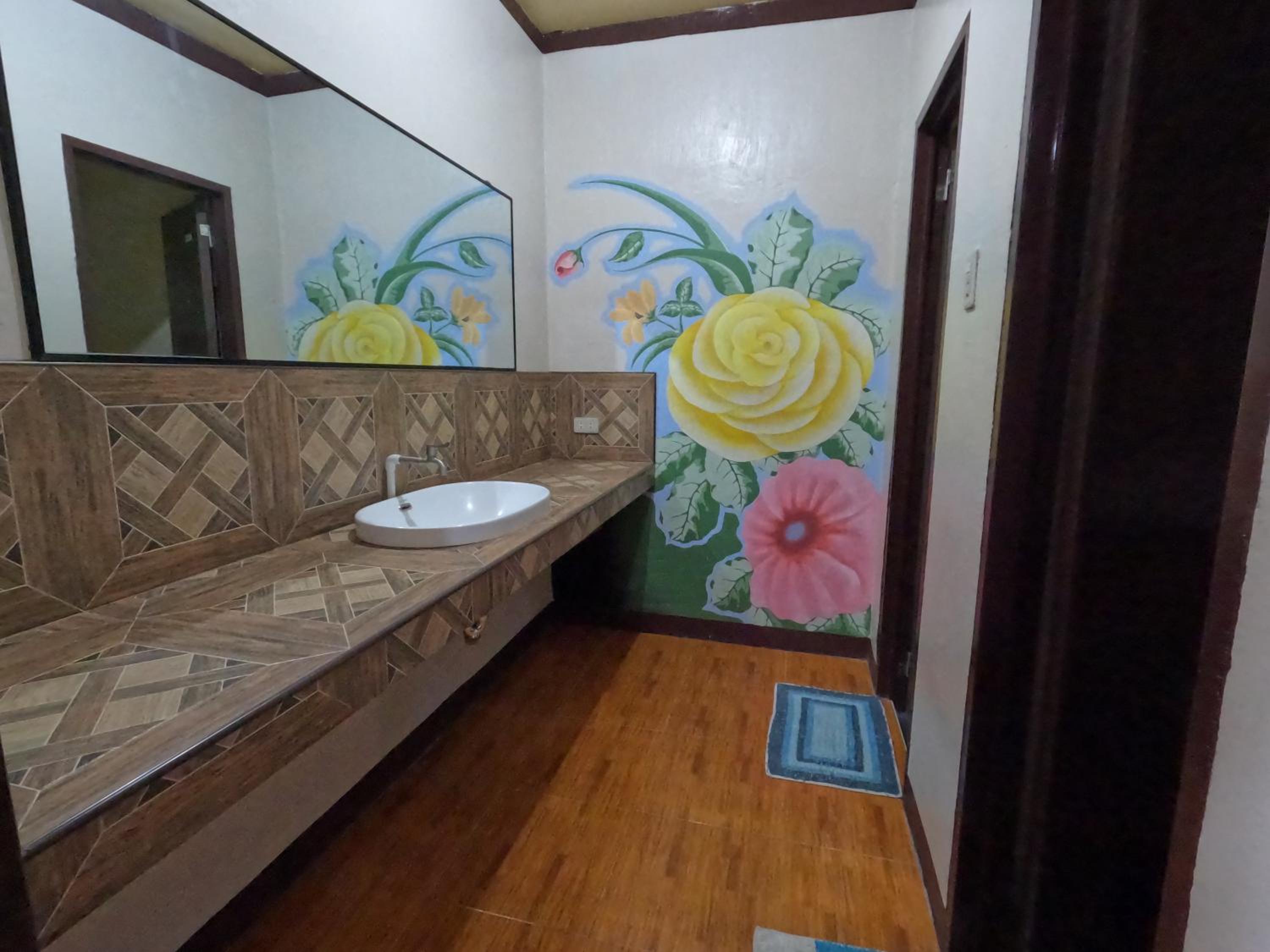 Family Room with Sea View - Photo 5