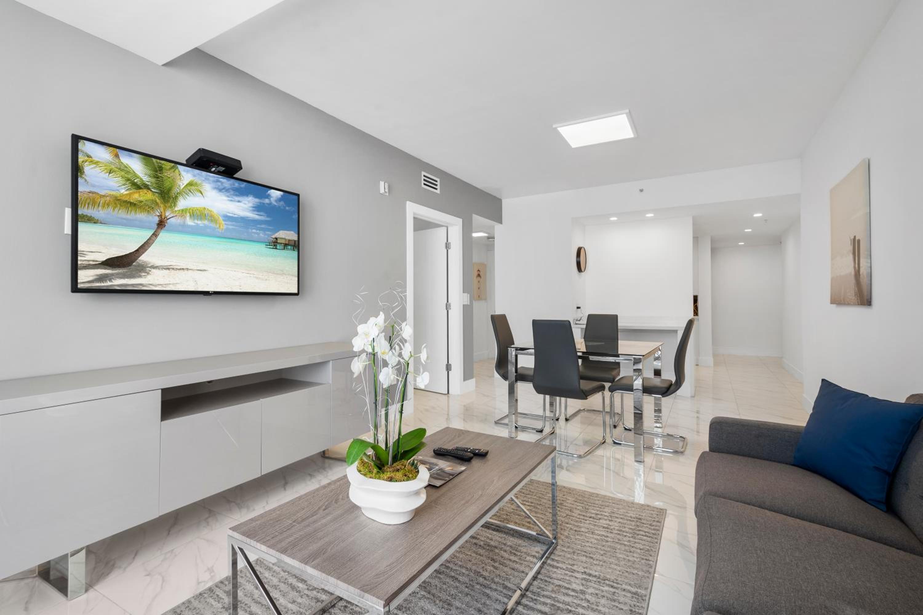 Accessible Two Bedroom Luxury Suite photo 2