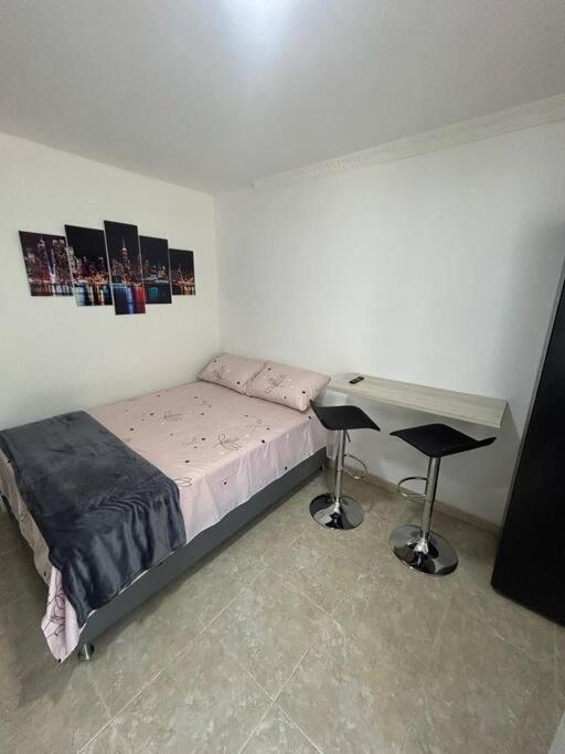 One-Bedroom Apartment photo 3