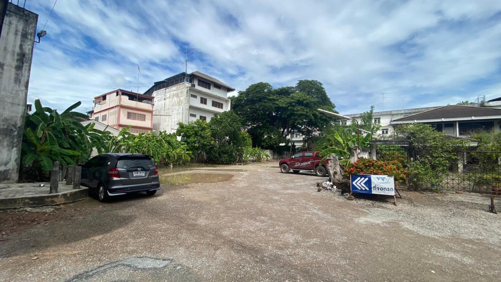 Double Room - Photo 8