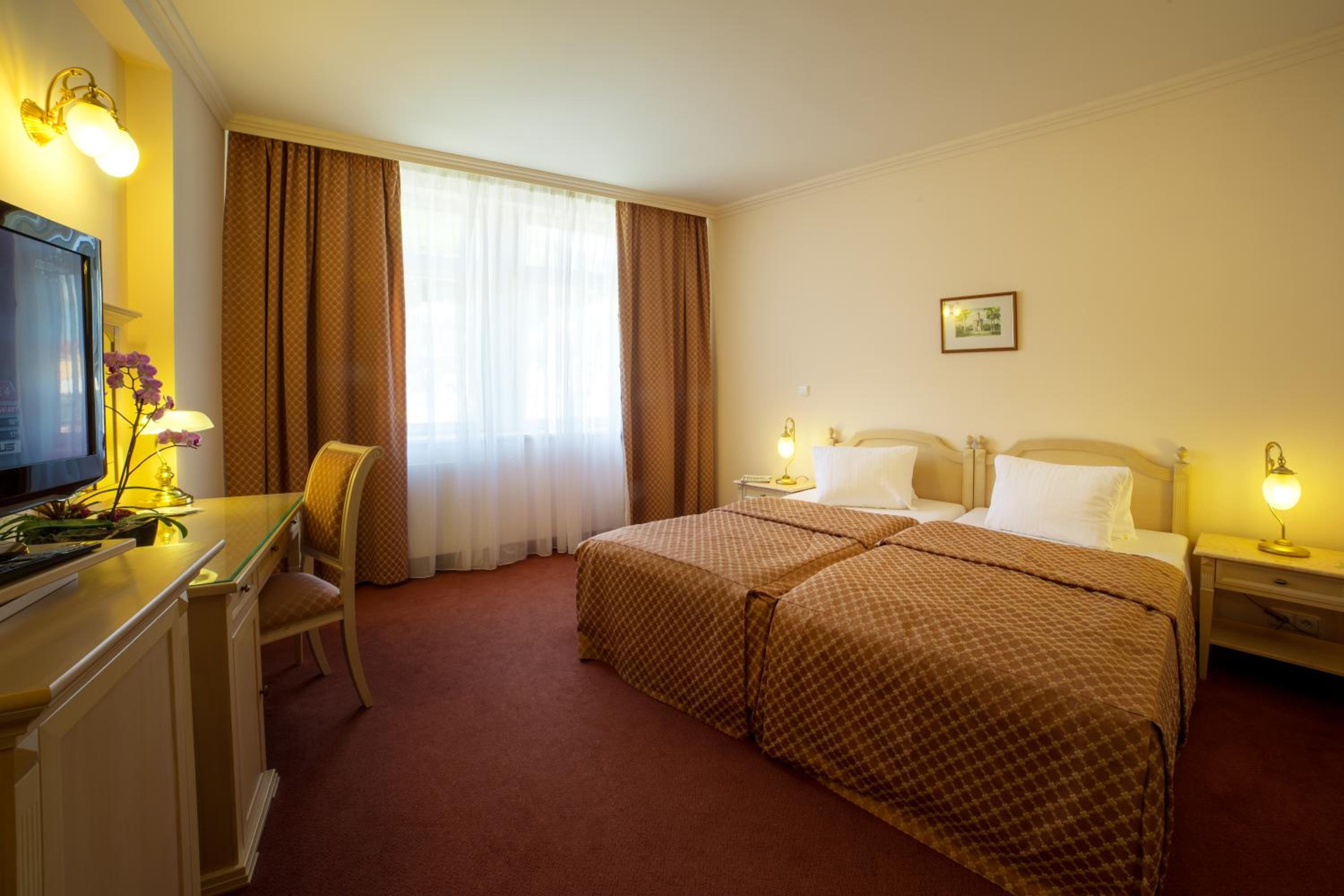 Deluxe Double Room - Photo 5