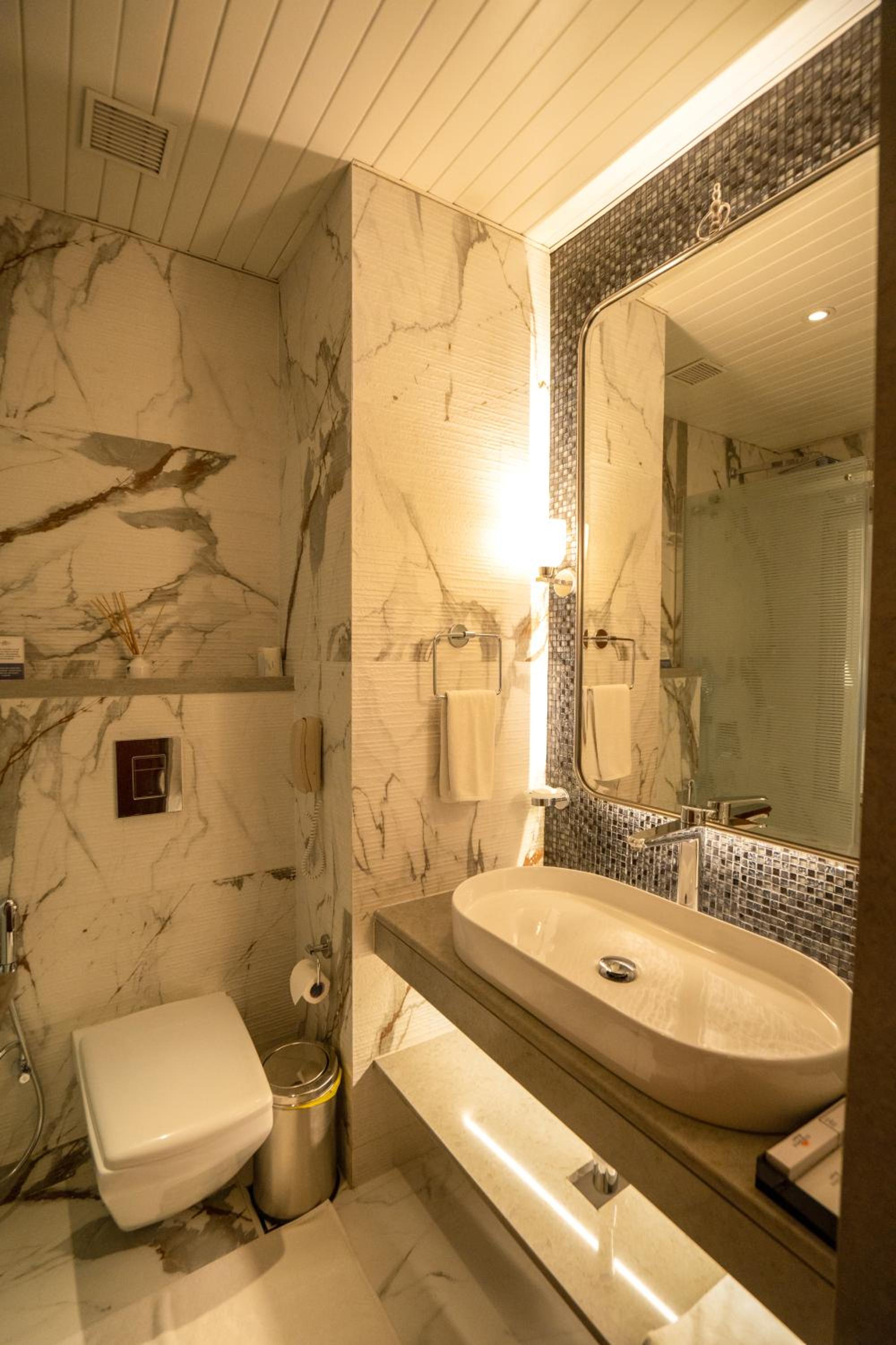 Aqua Vista Room - Photo 4