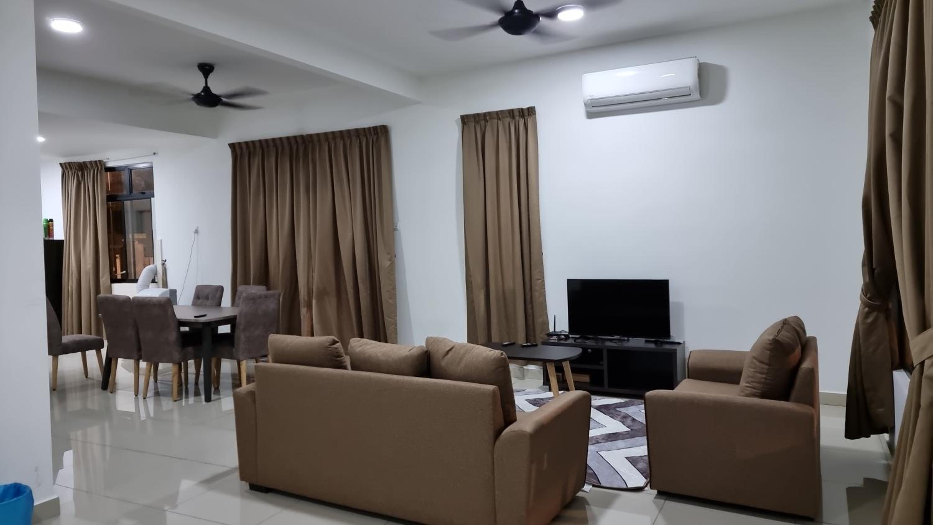 One-Bedroom House photo 2