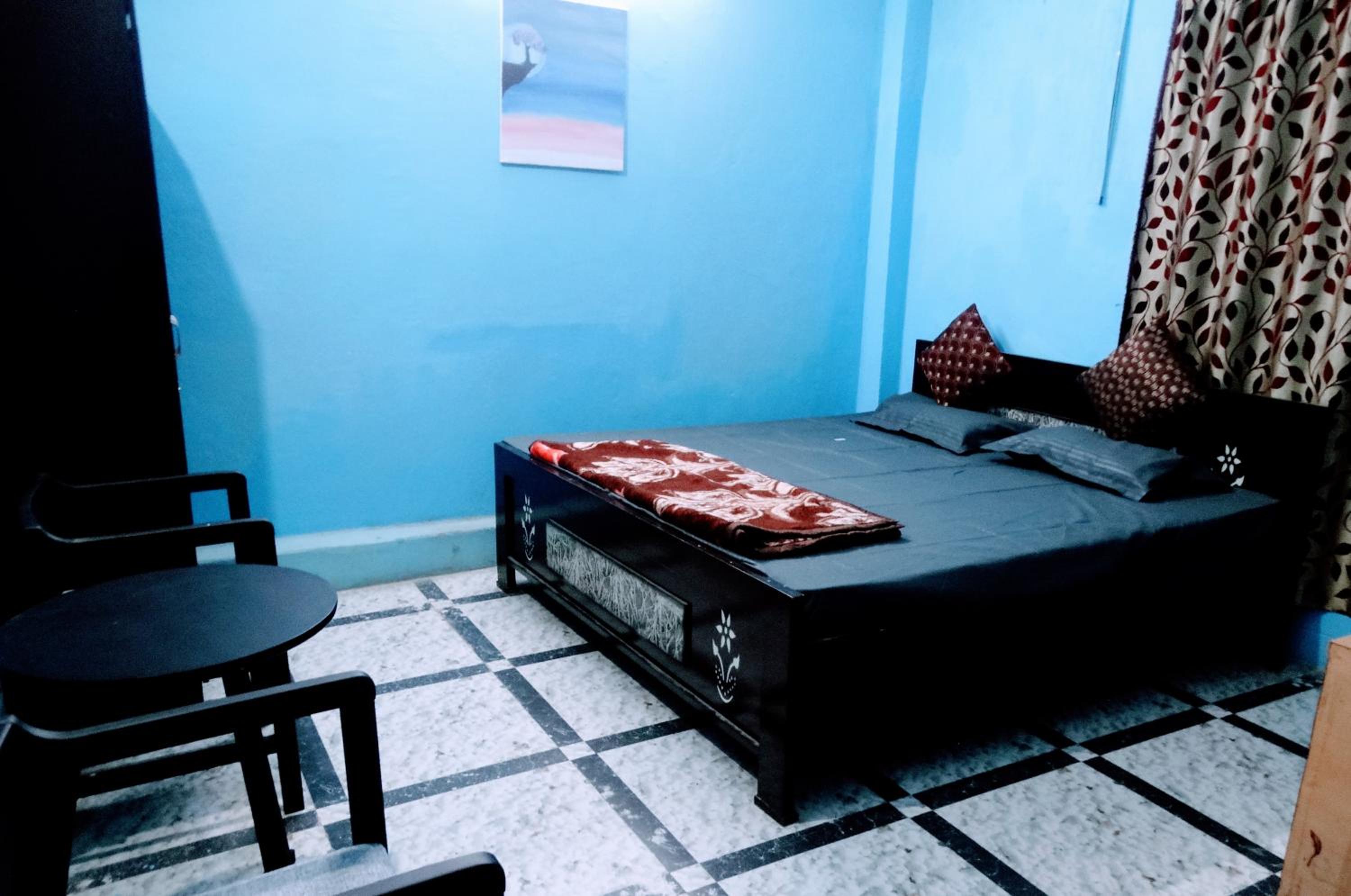 Deluxe King Room - Photo 1