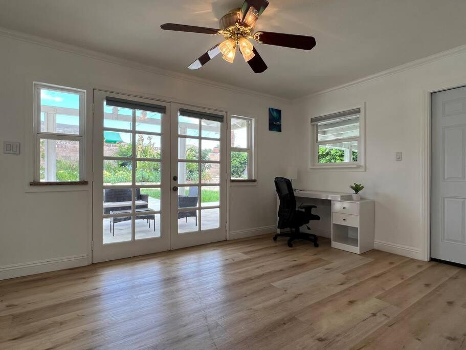 Three-Bedroom House photo 1