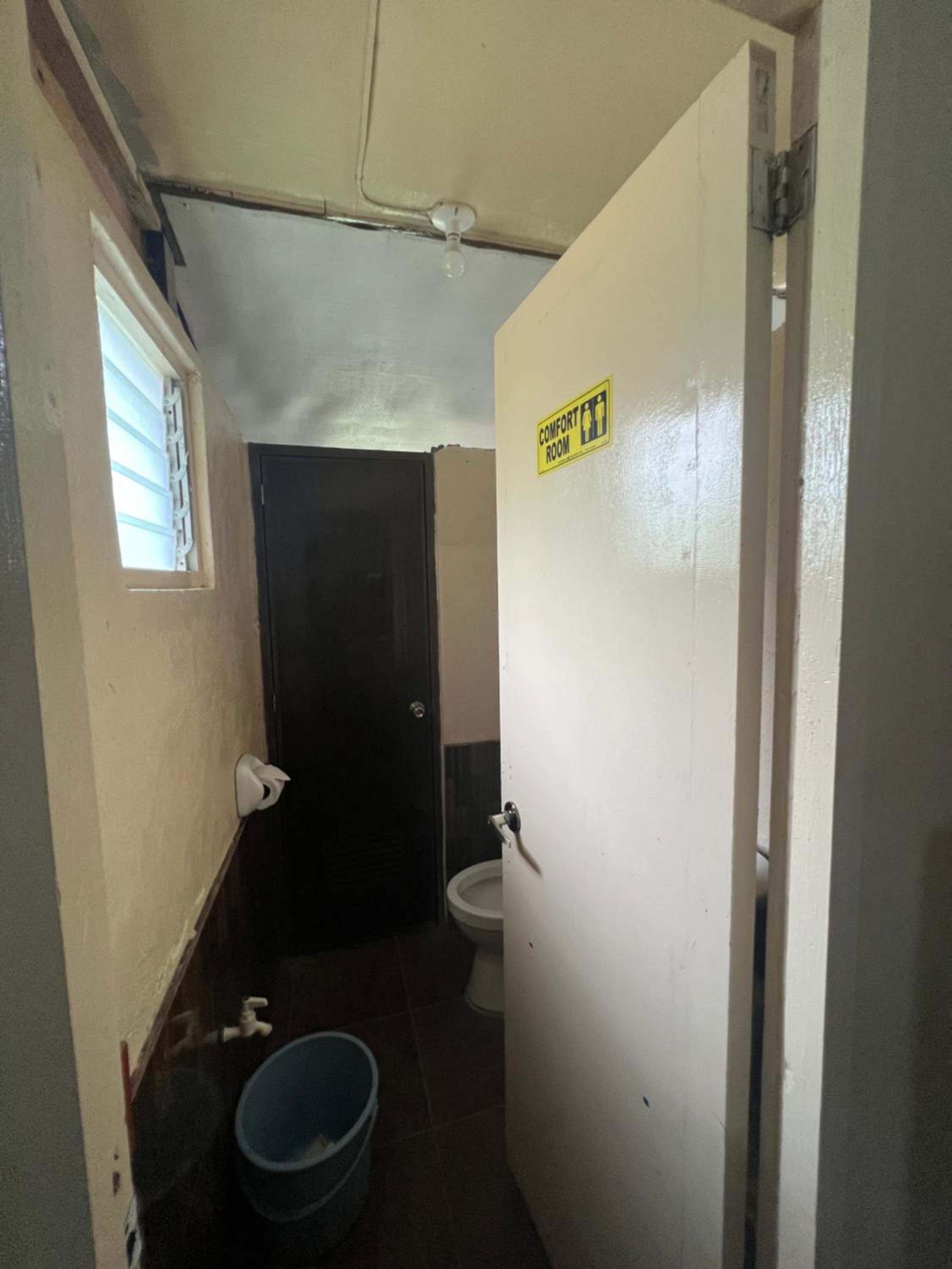 Family Room with Bathroom - Photo 8