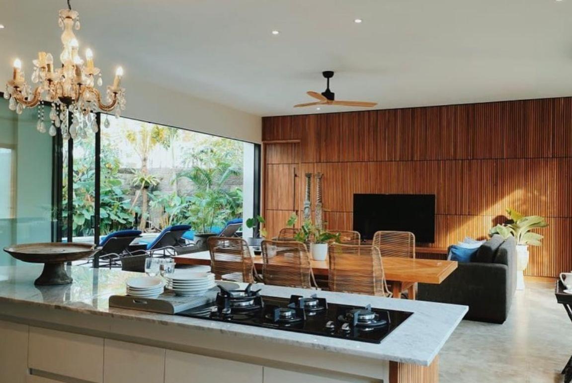Two-Bedroom Villa - Photo 9