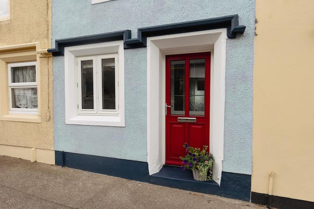 Two-Bedroom House photo 2