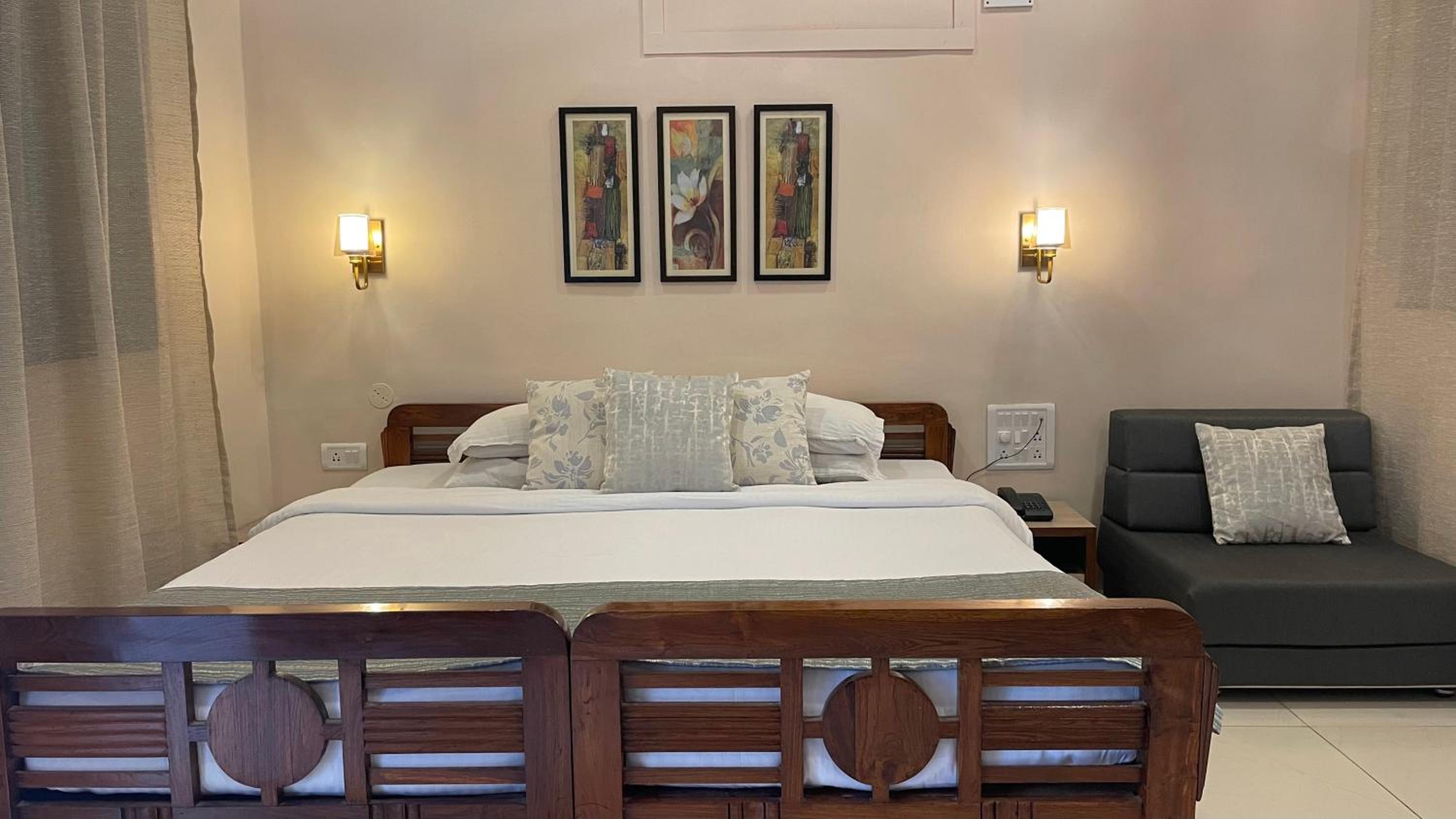Deluxe Double Room photo 3