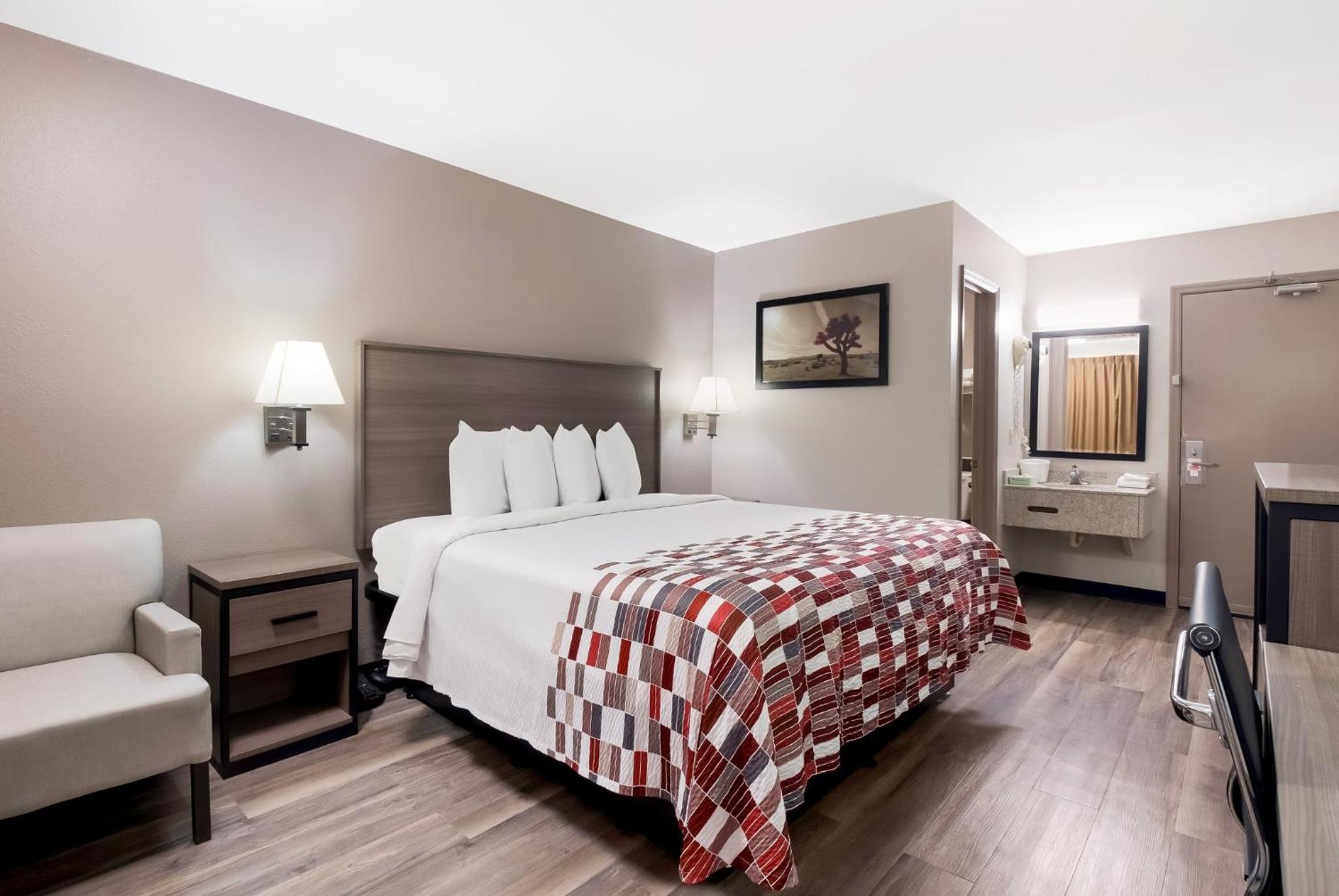  Superior King Room Smoke Free - Photo 4