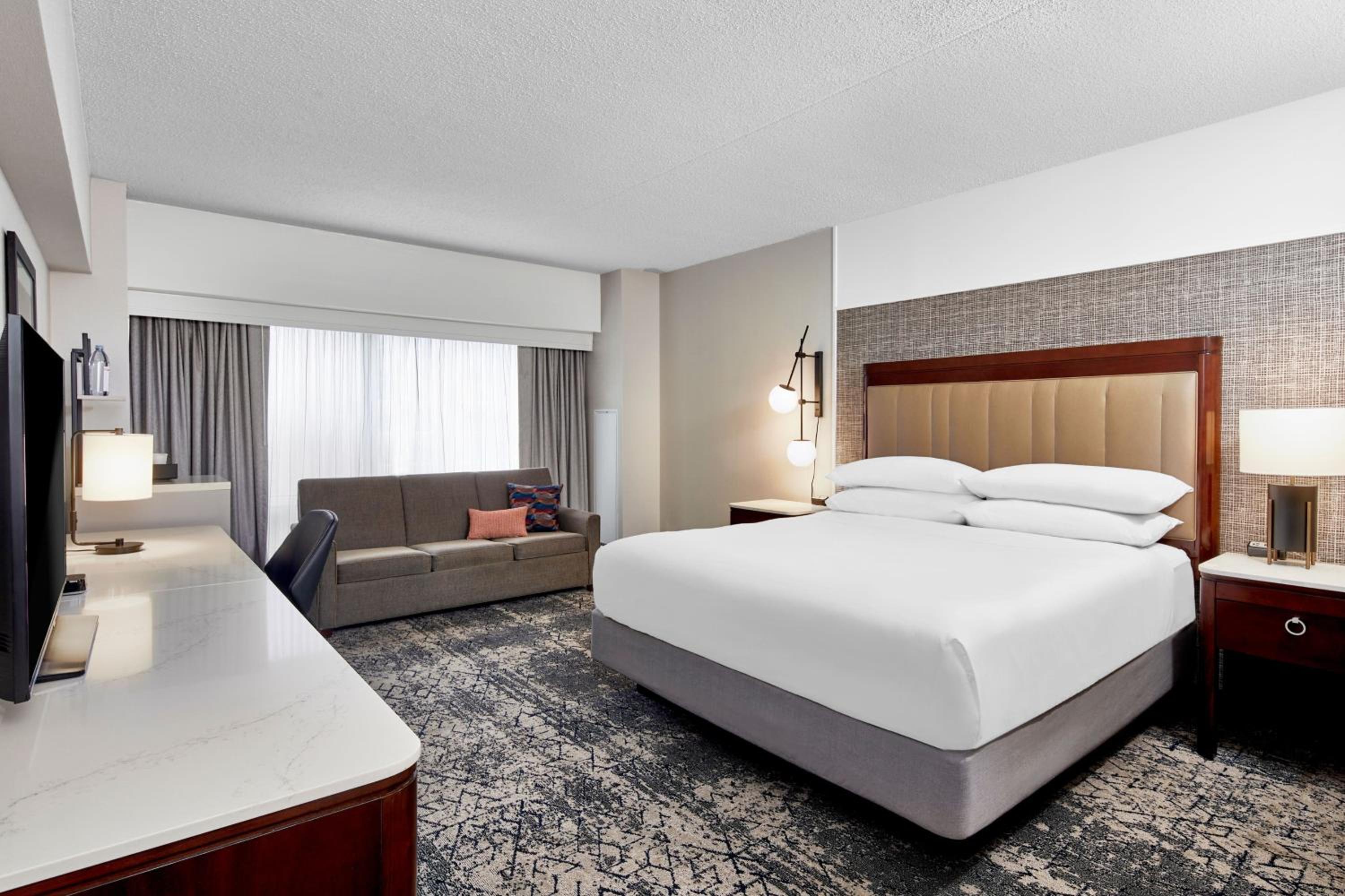 Executive King Room with Sofa Bed - Hearing Accessible/Upper Floor