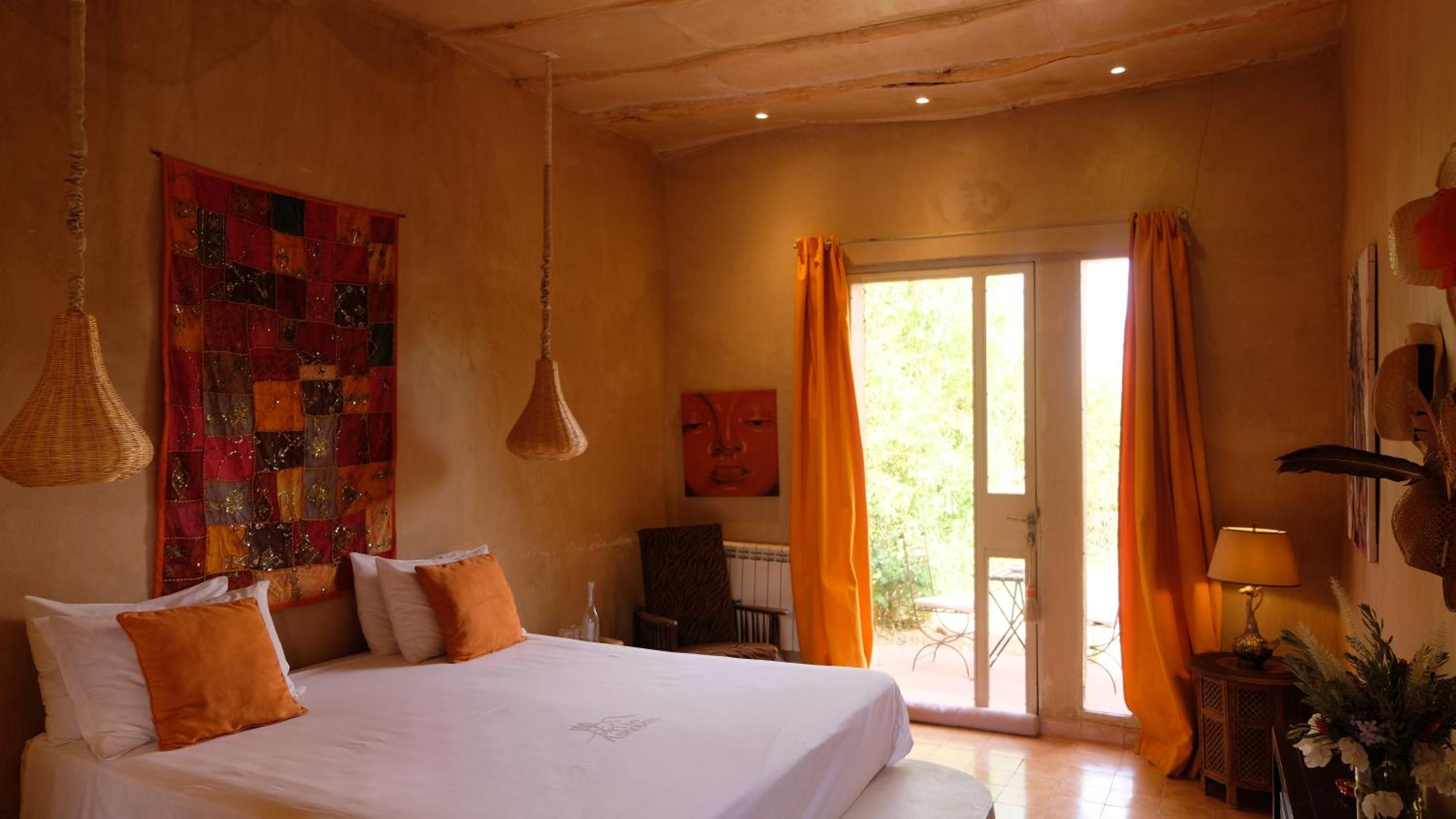 Deluxe Suite - Photo 15