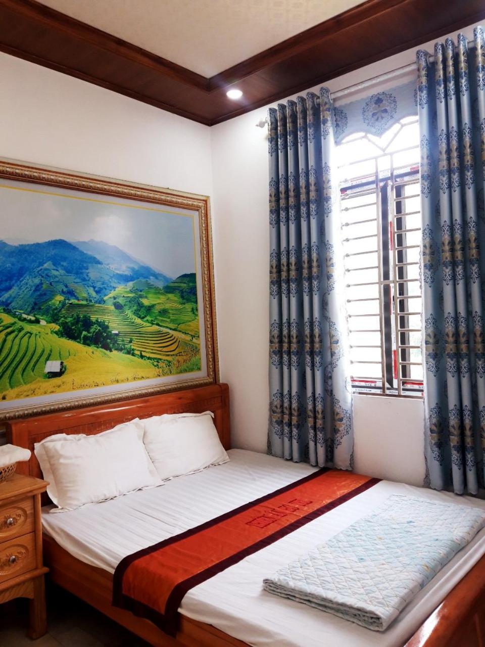 Family Room with Mountain View photo 2