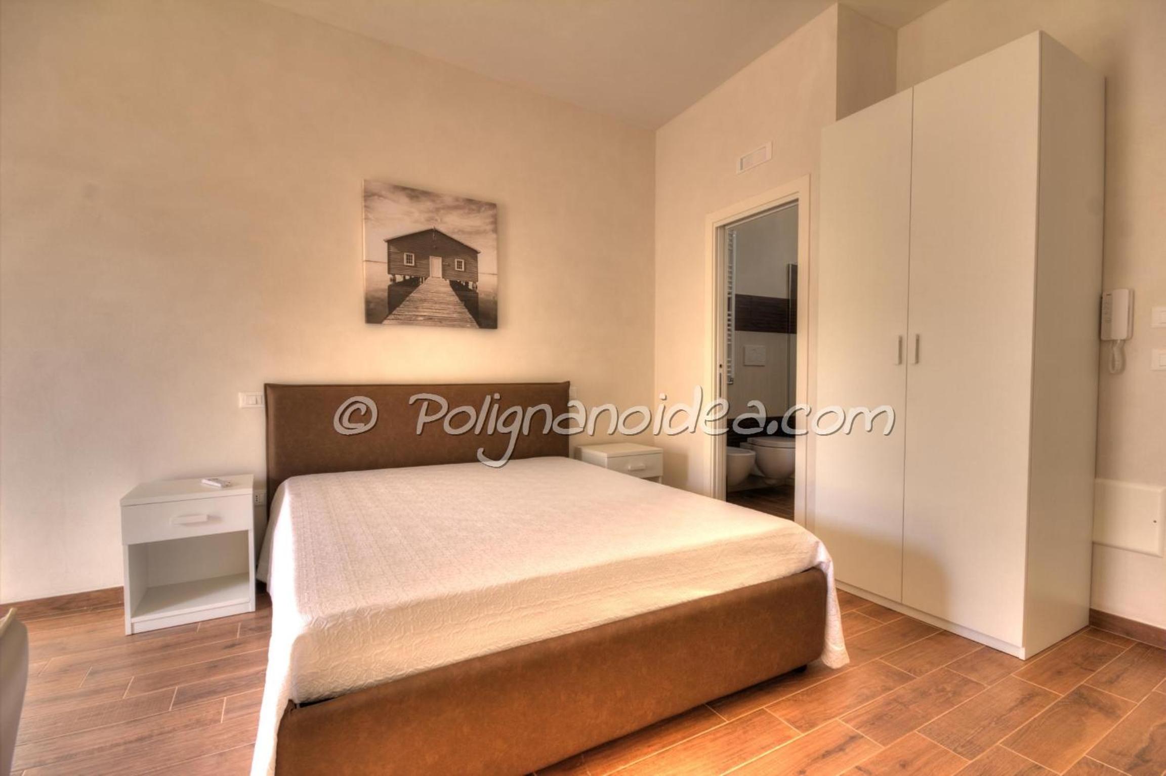 Double Room with Balcony - Photo 2