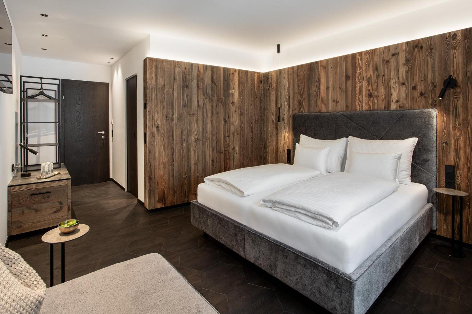 Comfort Double Room with Balcony - Photo 2