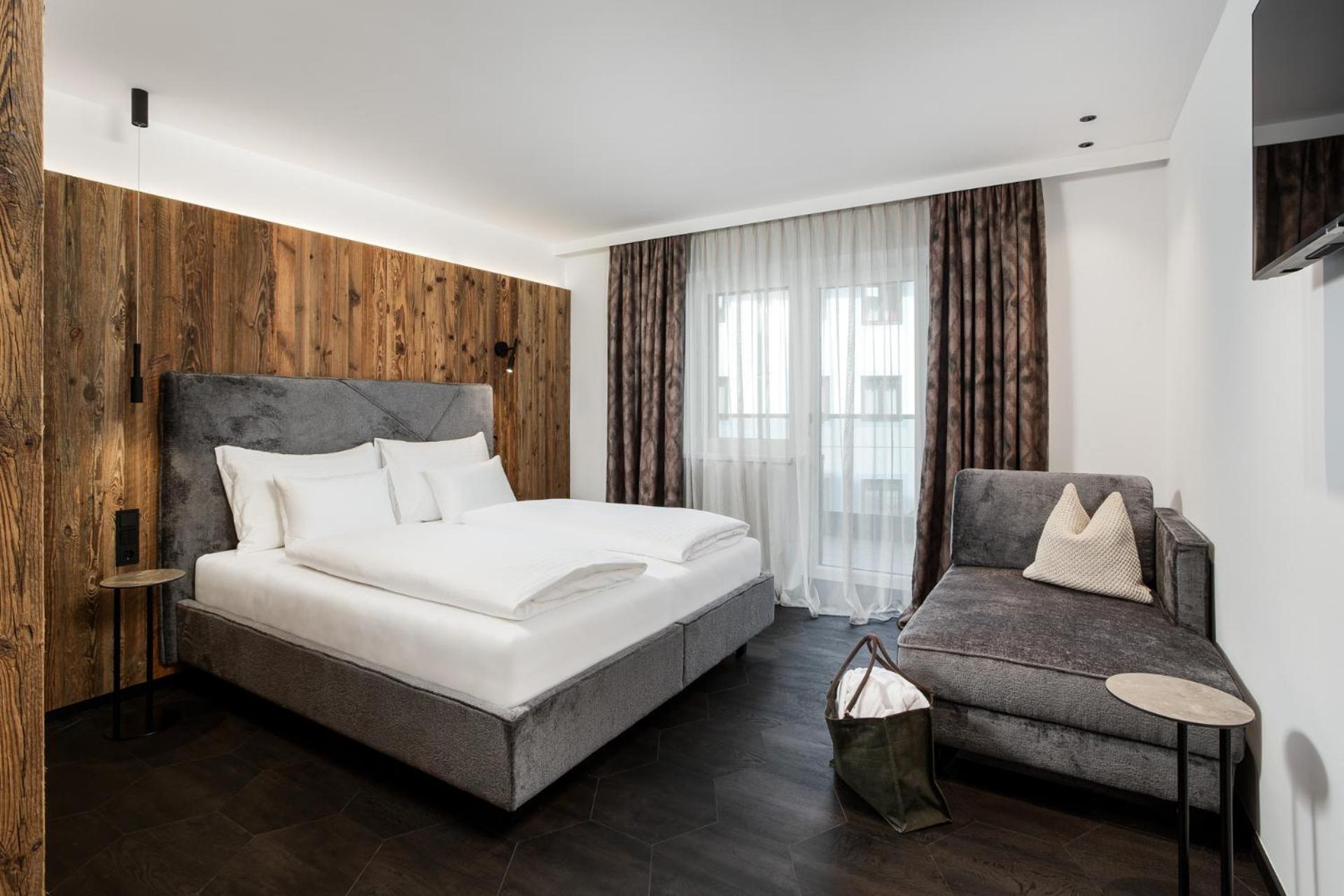Comfort Double Room with Balcony - Photo 1