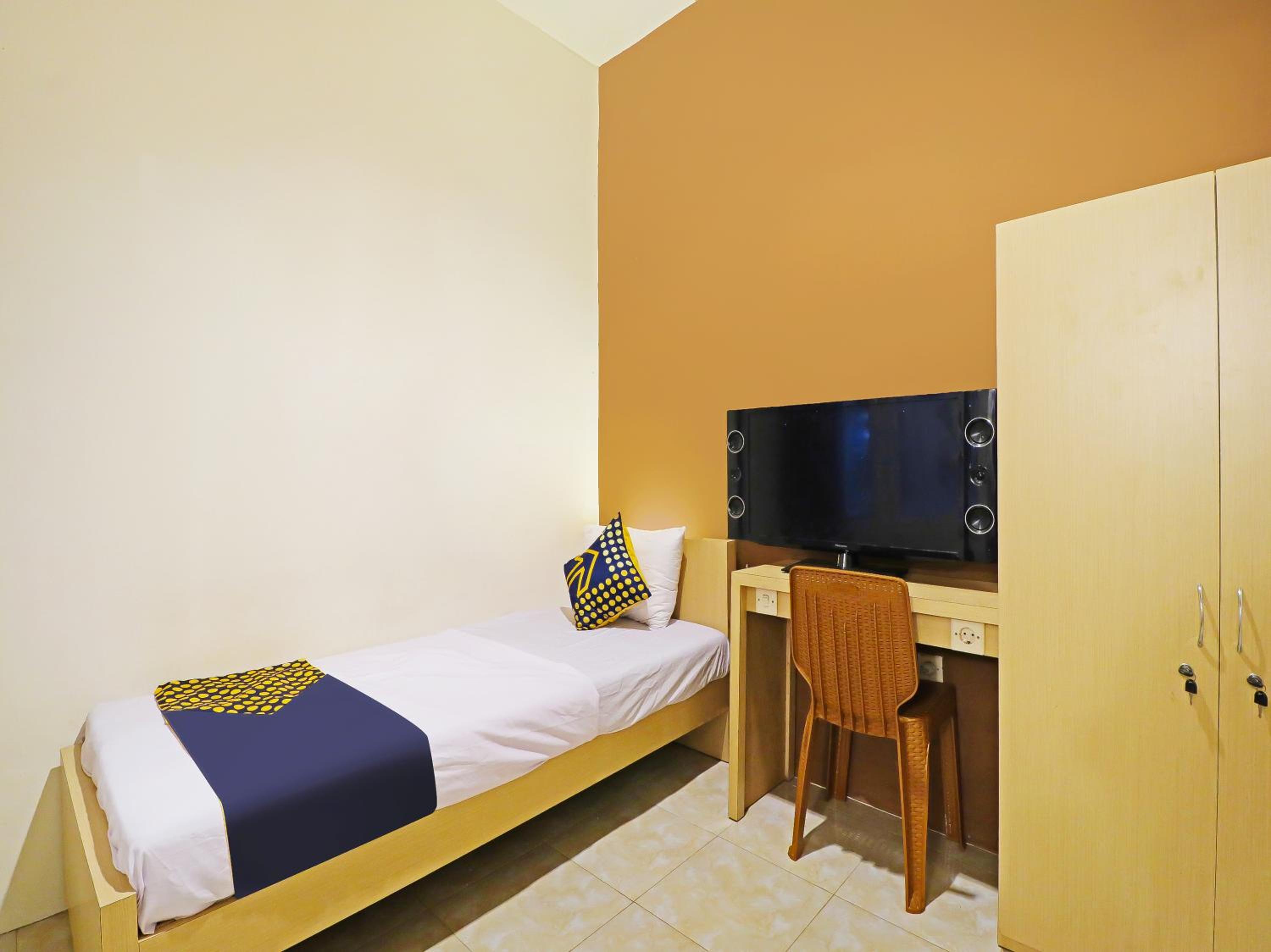 Large Single Room photo 1