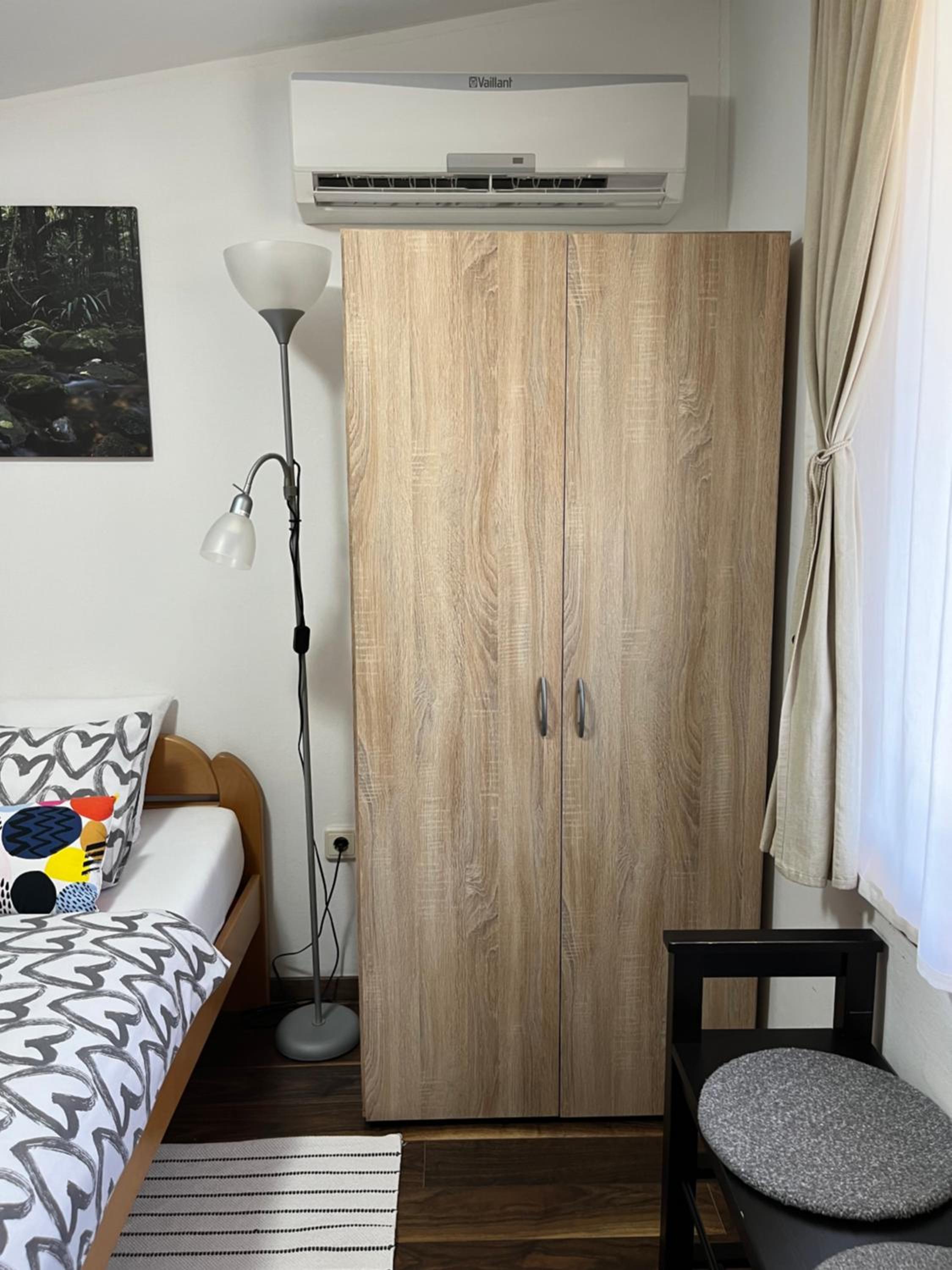 Double or Twin Room with Shower - Photo 7
