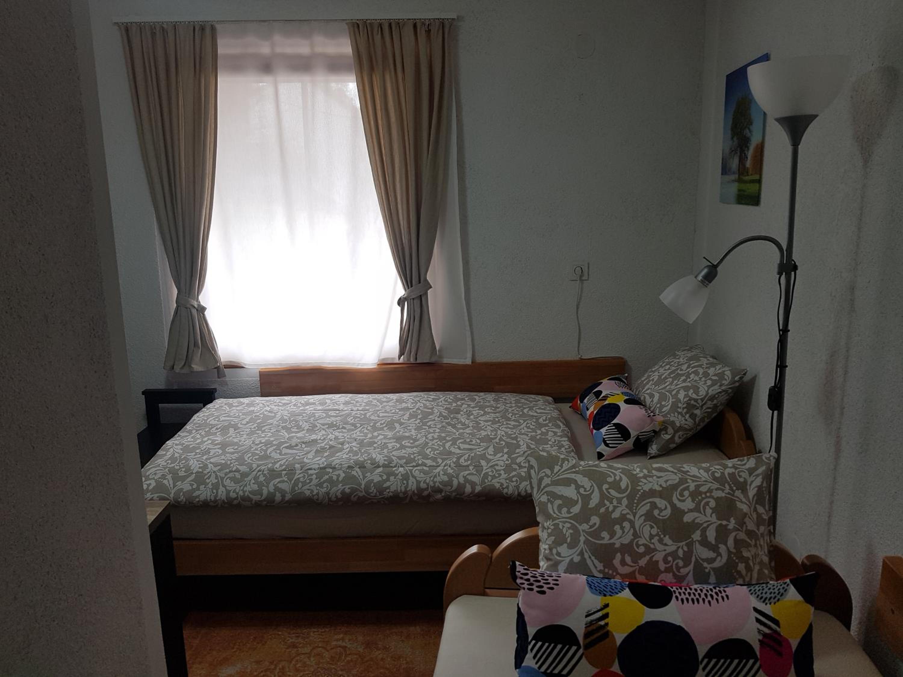 Double or Twin Room with Shower - Photo 1