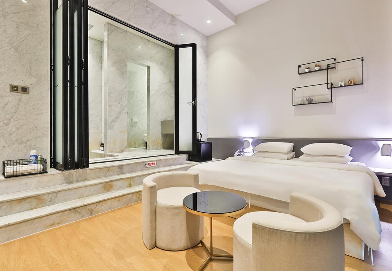 Suite photo 1