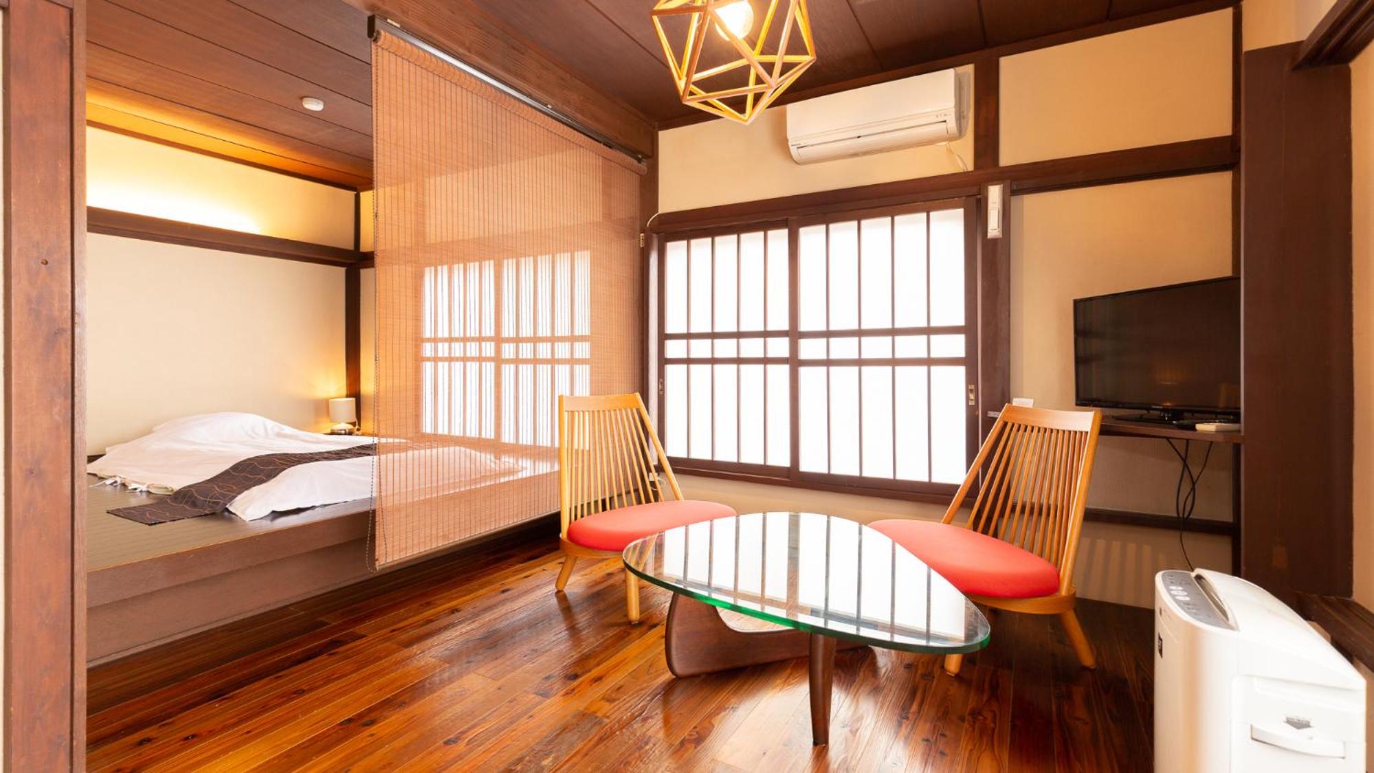 Modern Japanese-Style Twin Room