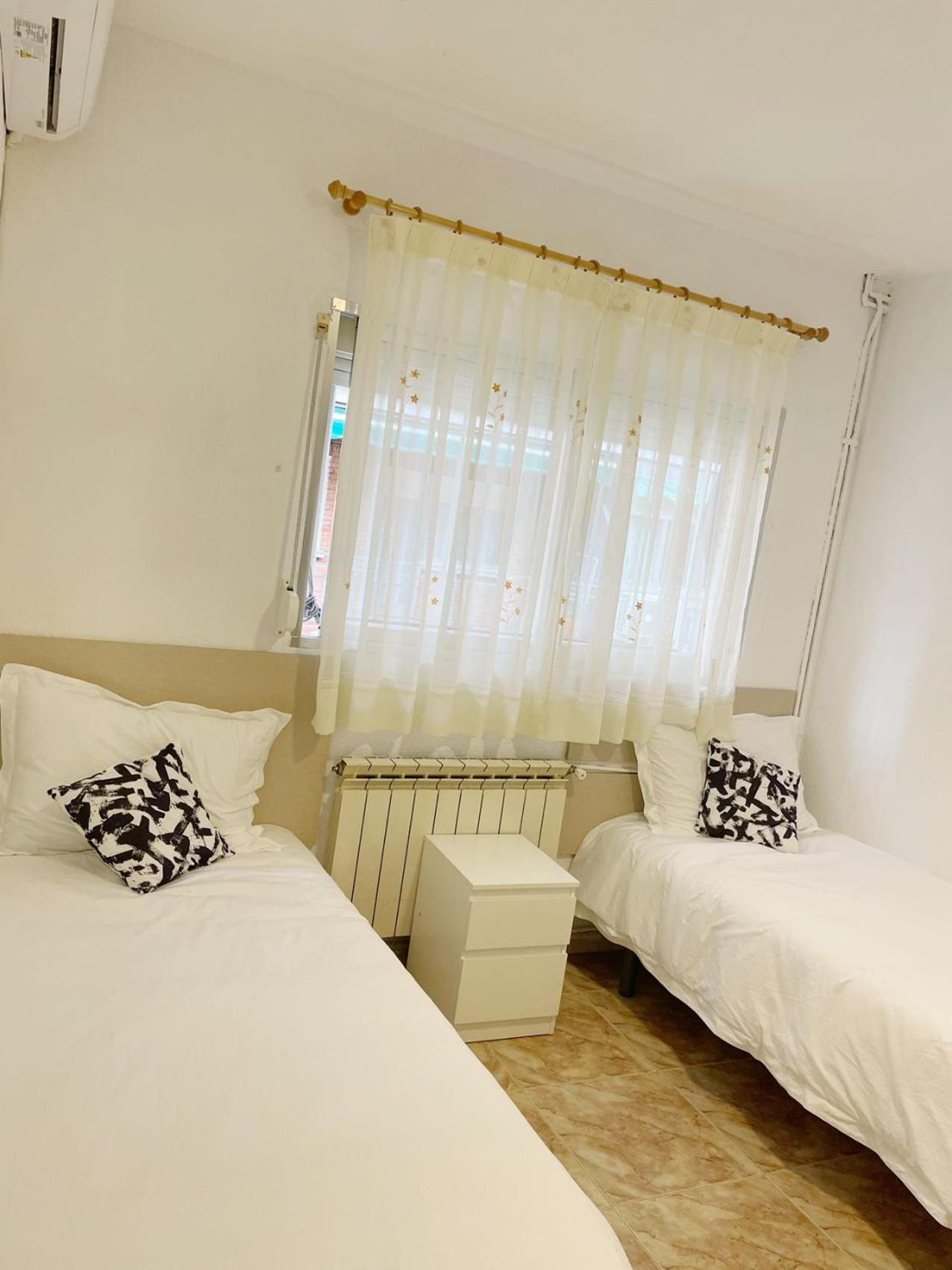 Habitación Doble con Baño Privado