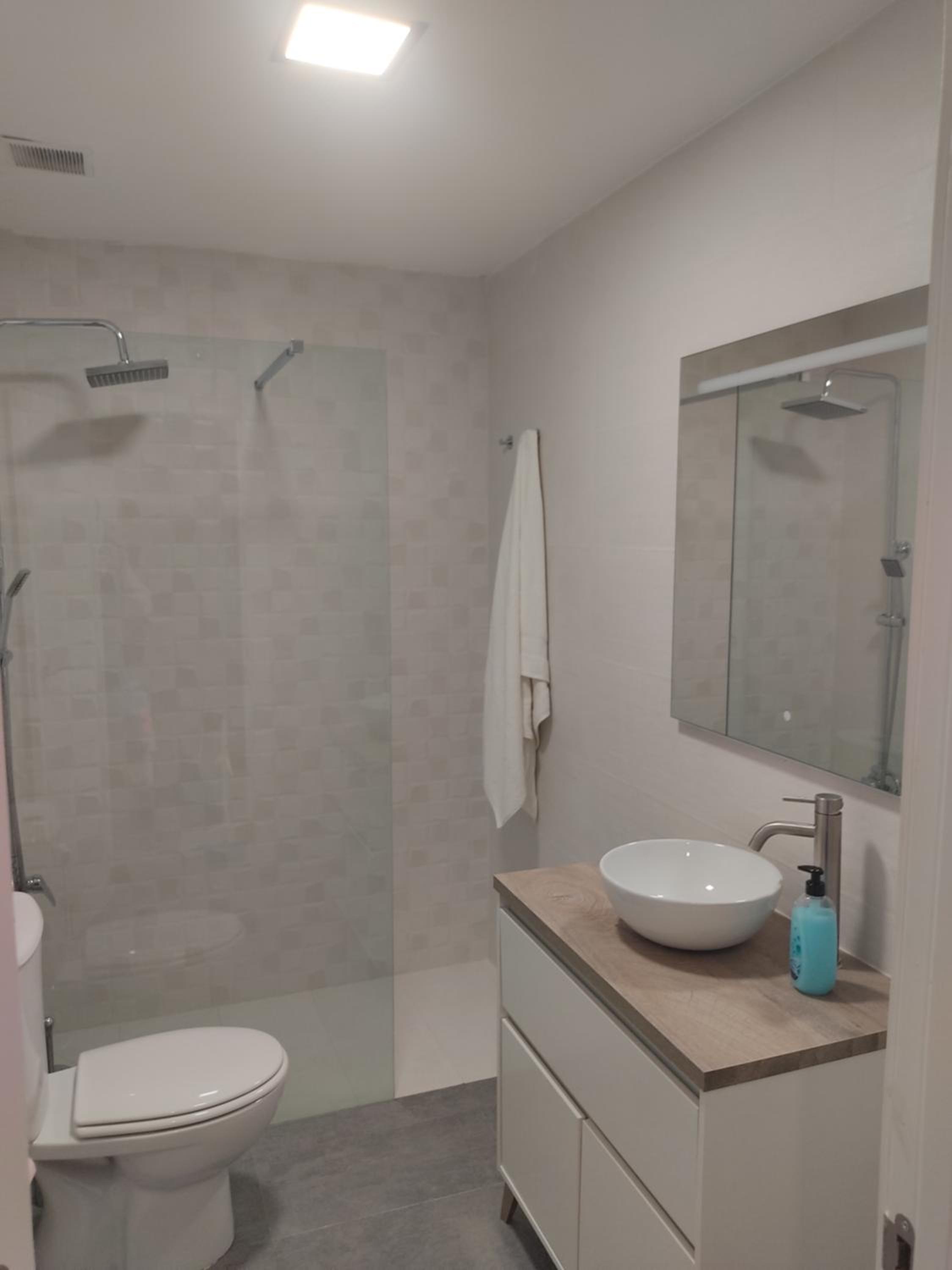 One-Bedroom Apartment photo 3