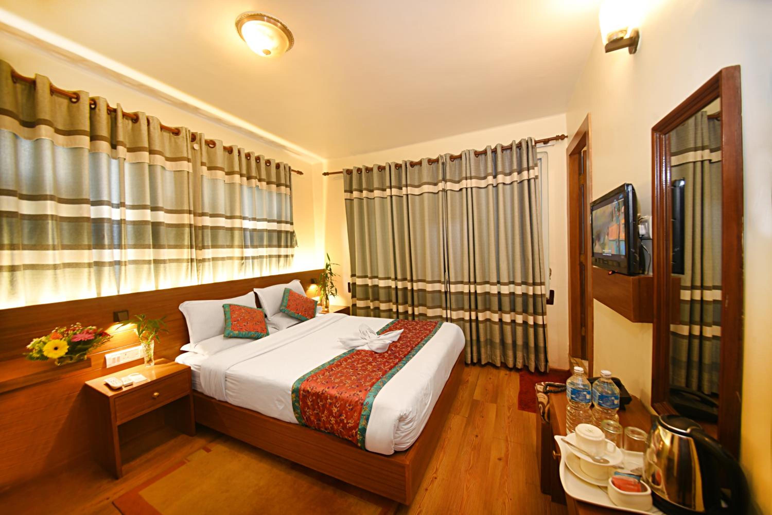 Deluxe Double Or Twin Room - Photo 8
