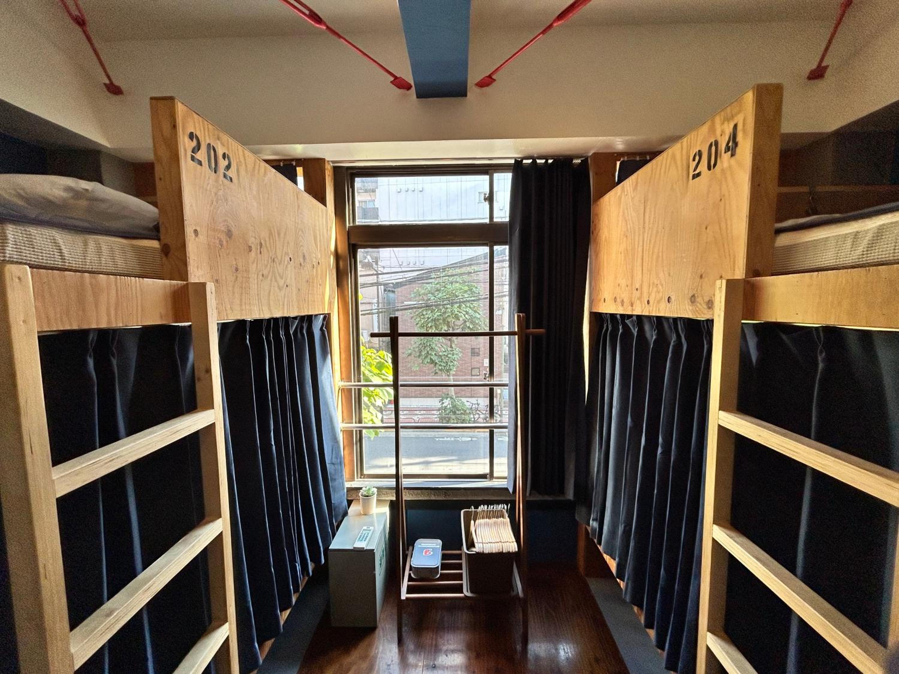 Bed in 4-Bed Mixed Dormitory Room photo 3