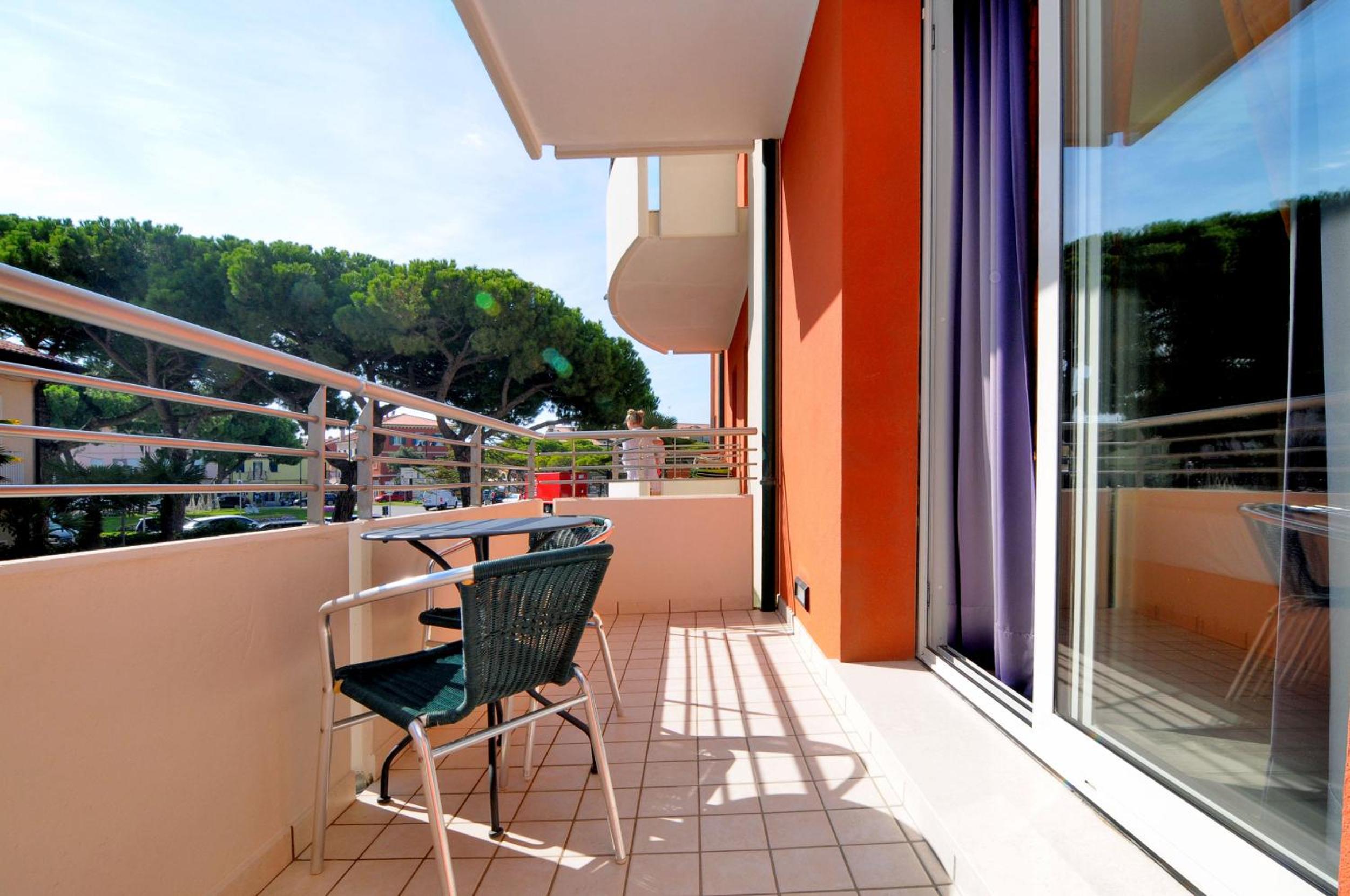 Superior Double or Twin Room with Balcony - Photo 12