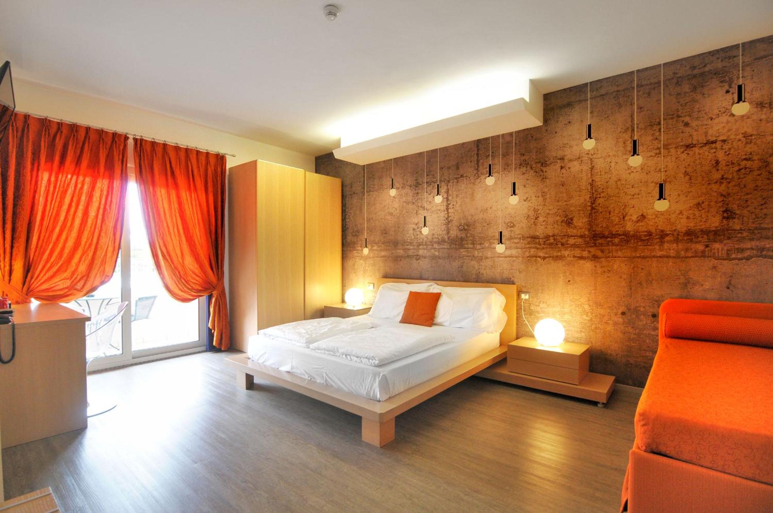 Junior Suite with Balcony photo 1