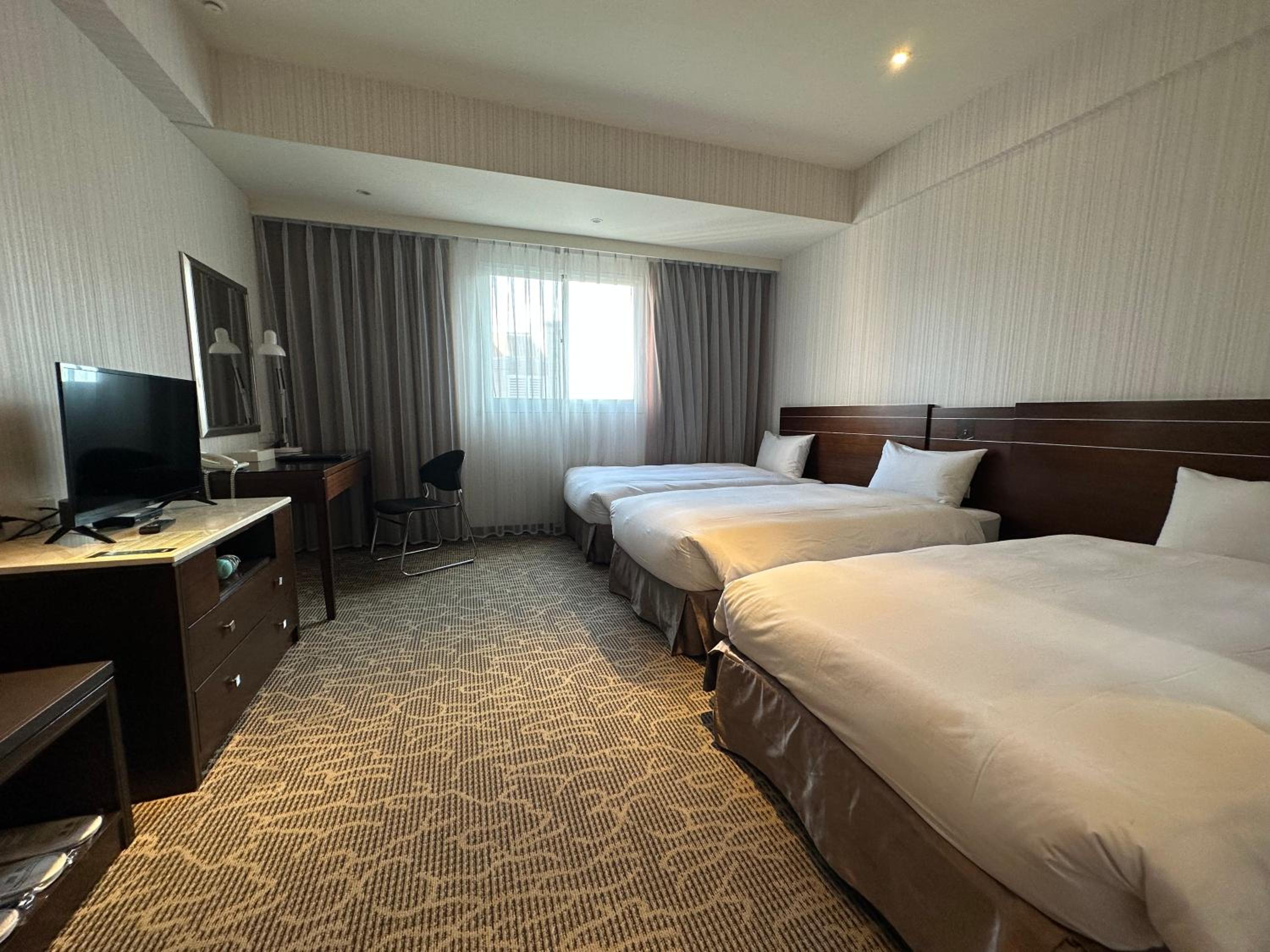 Deluxe Triple Room