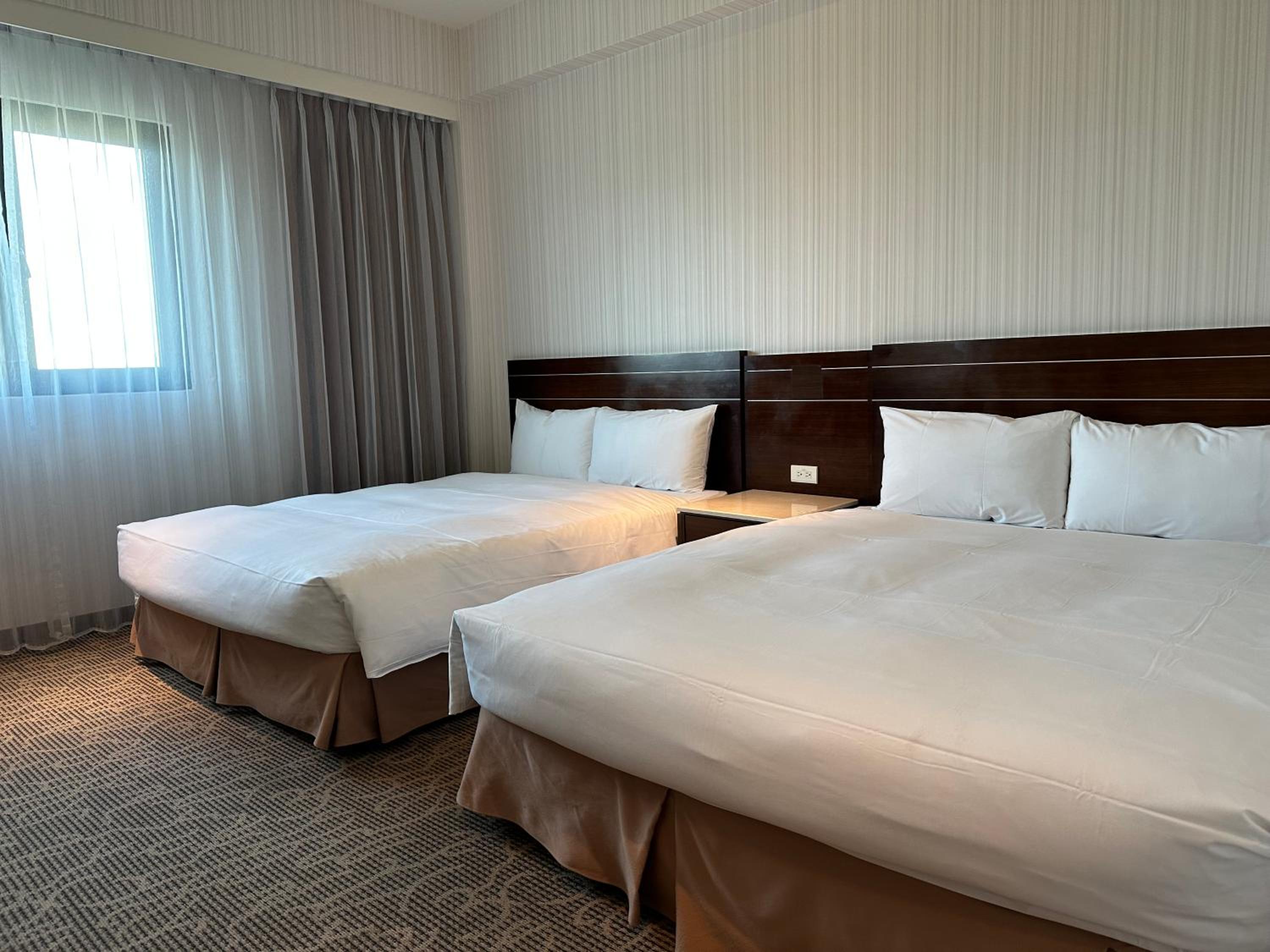 Deluxe Quadruple Room - Photo 7