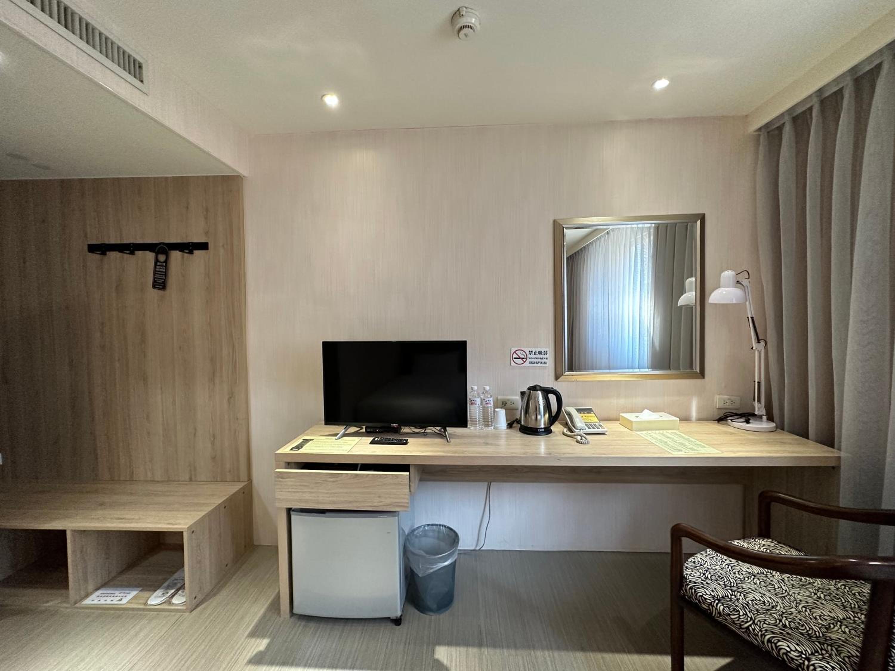 Deluxe Twin Room - Photo 5