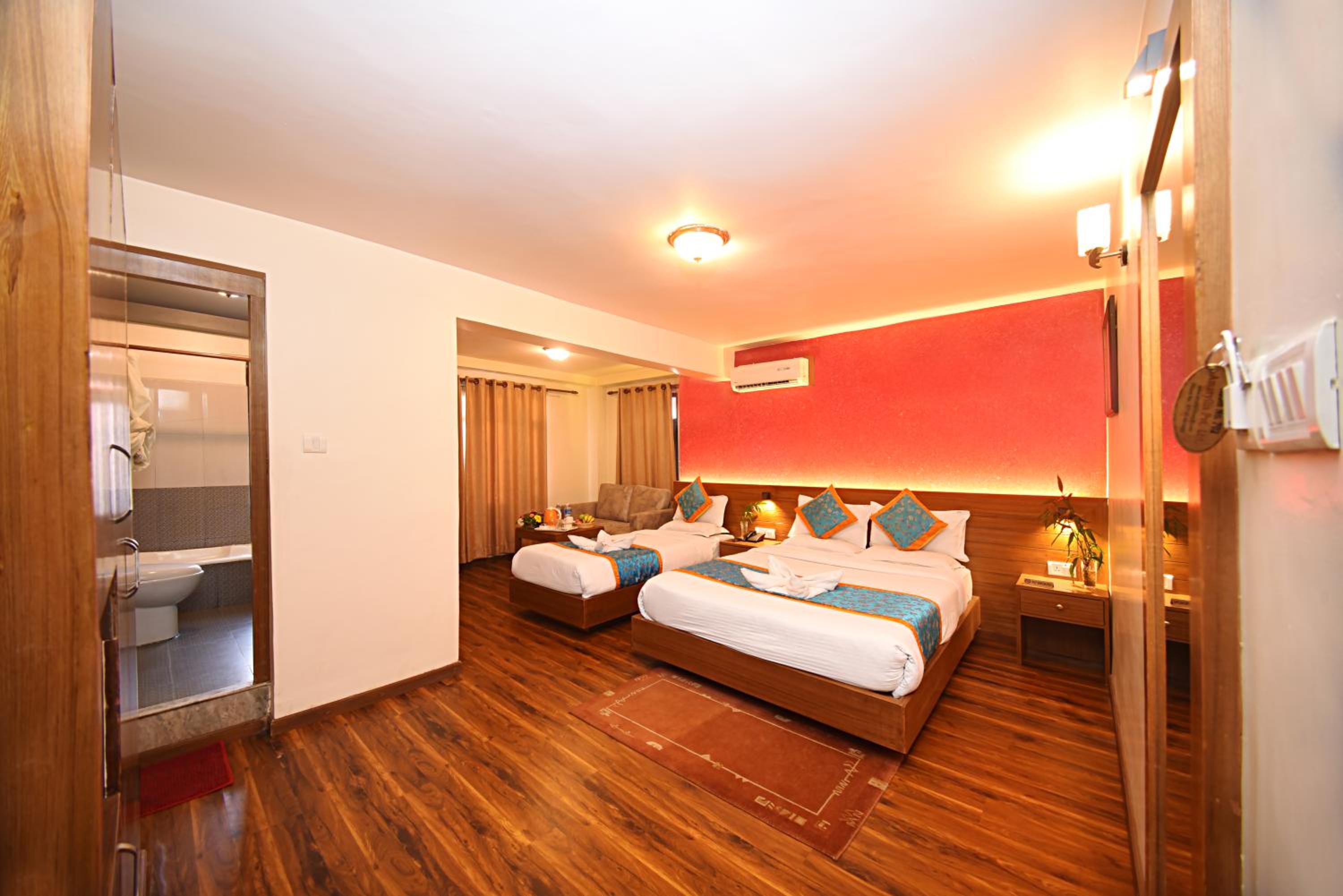Family Room - Photo 10