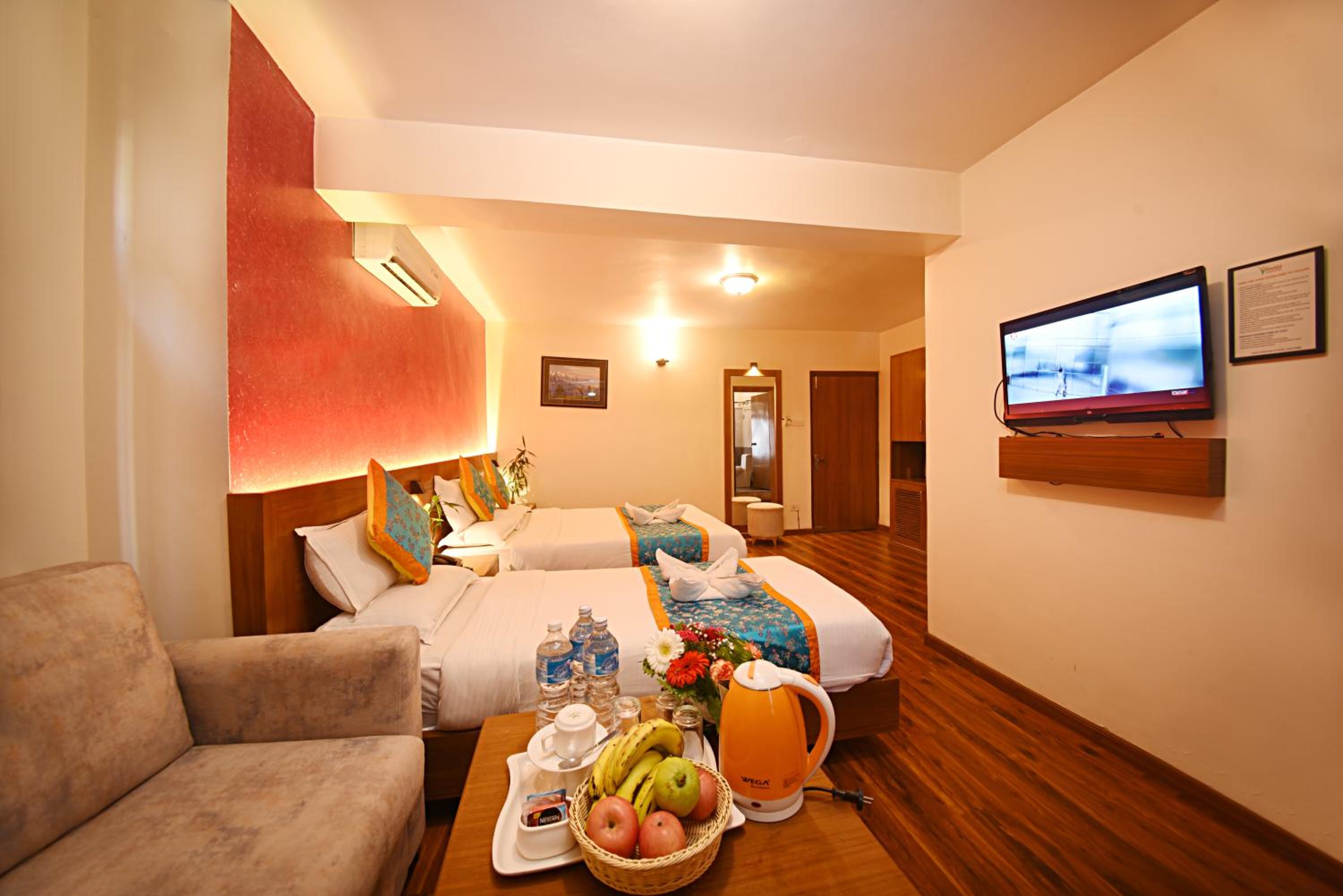 Family Room - Photo 3