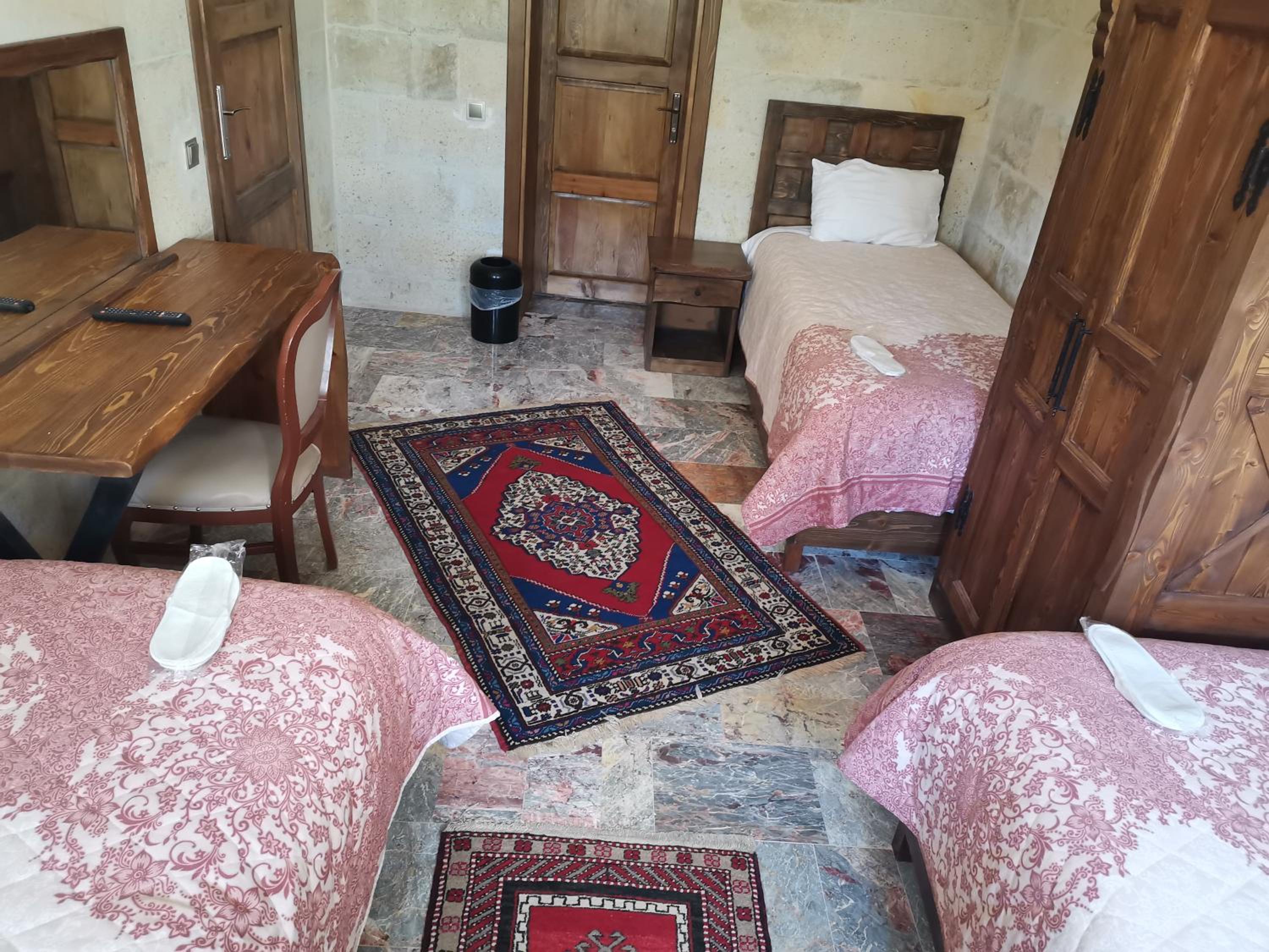 Triple Room with Garden View - Photo 16