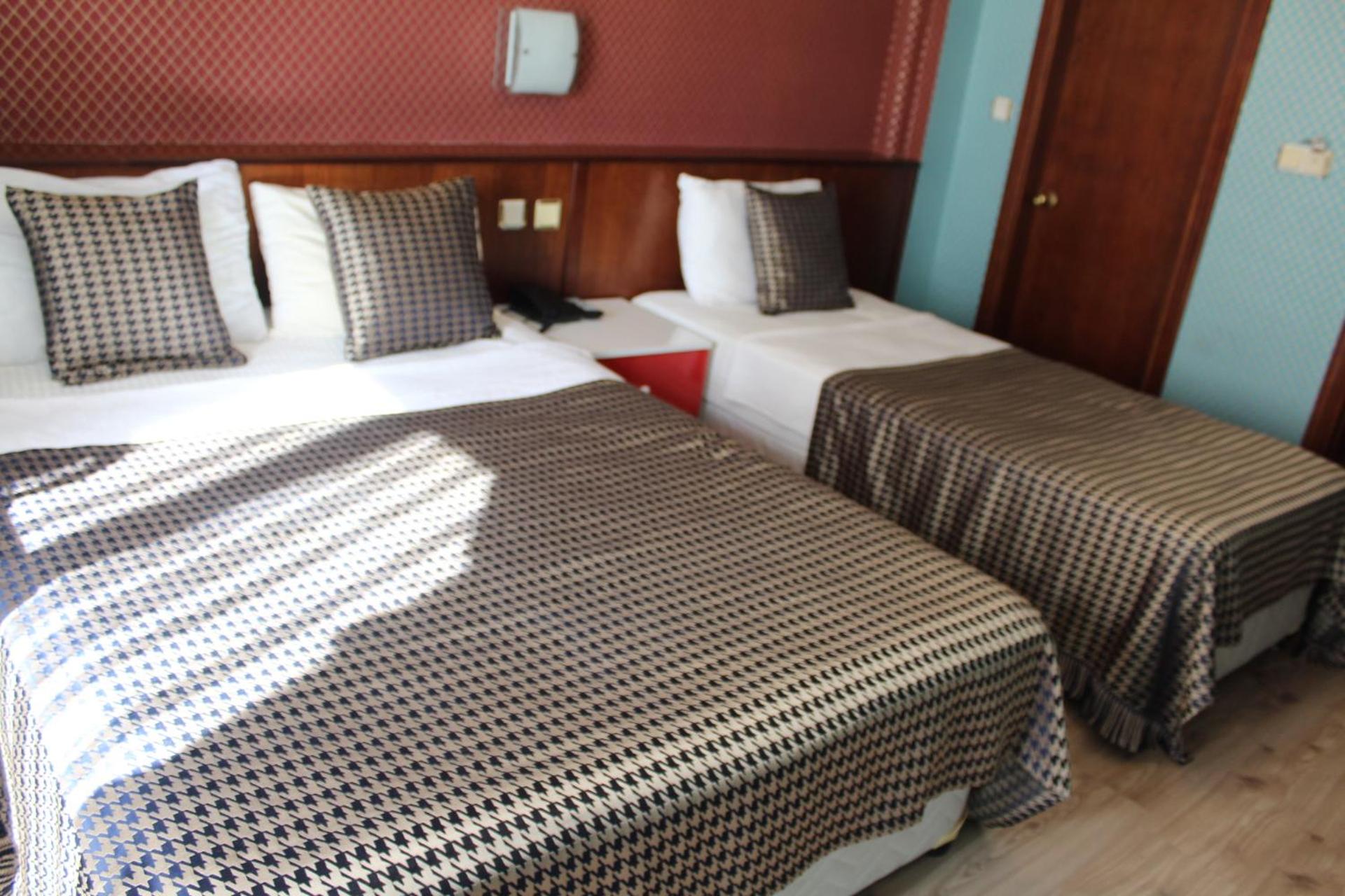Standard Triple Room photo 3