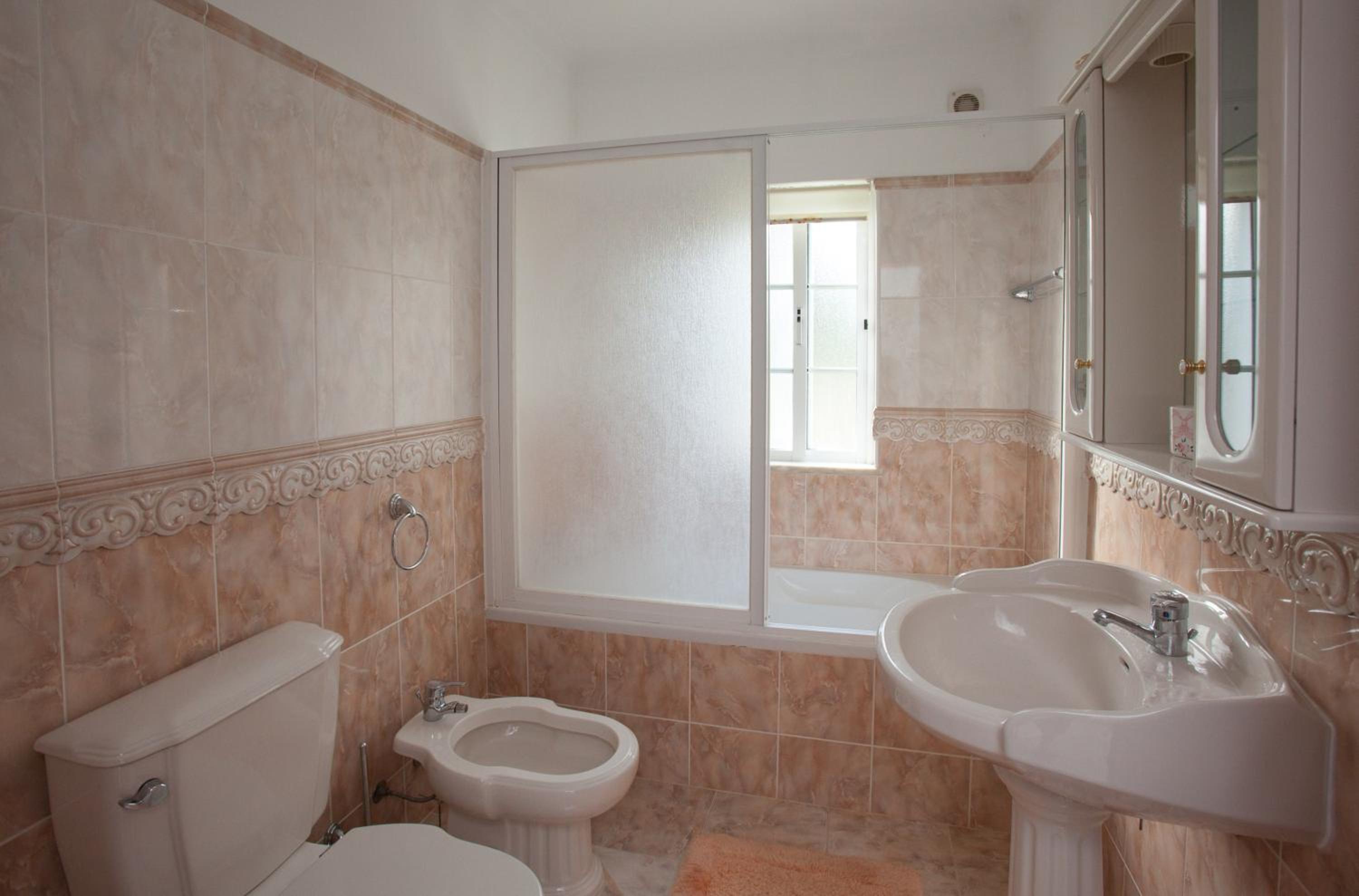 Detached Three-Bedroom Villa with Private Pool photo 2