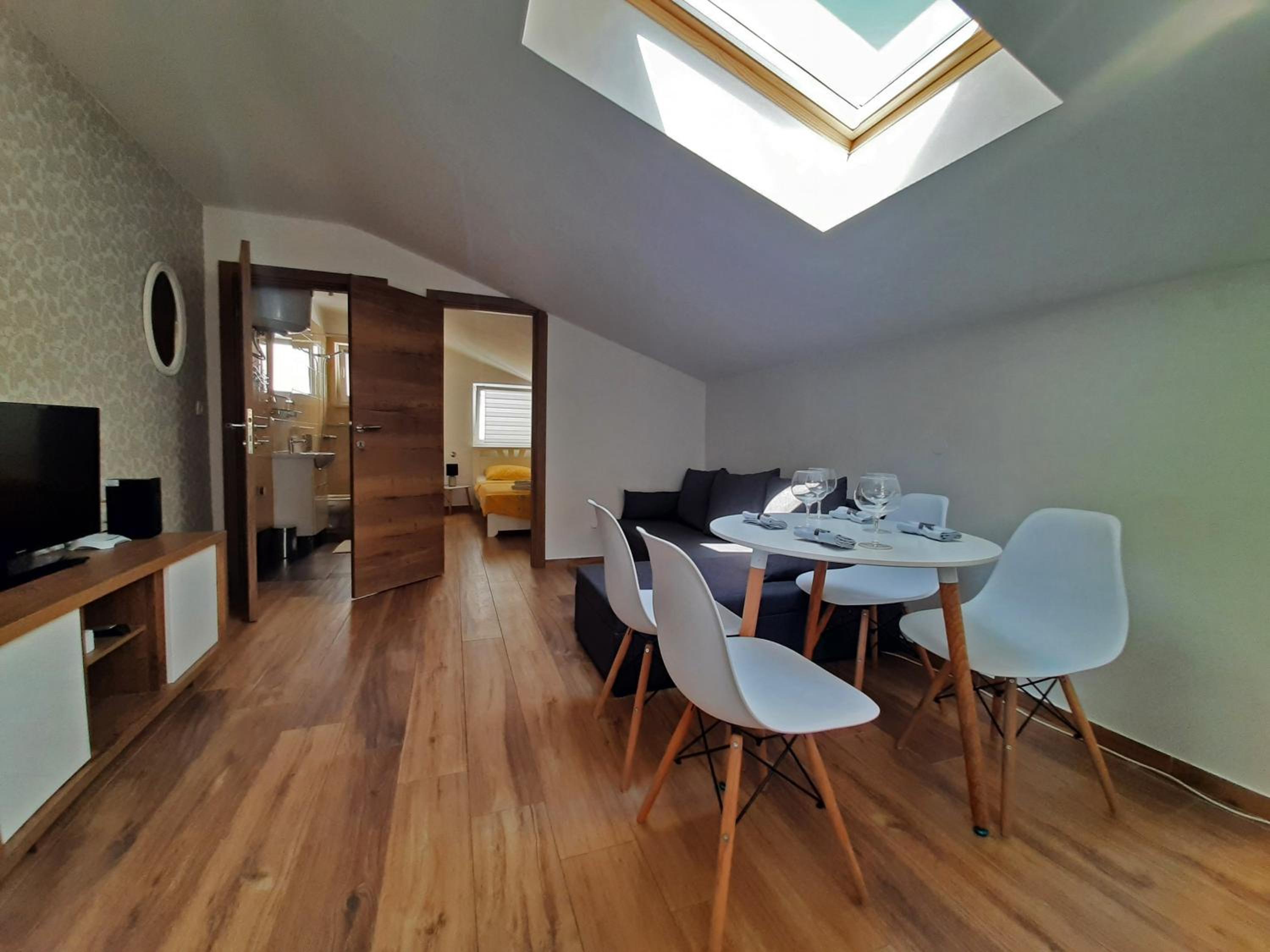 Apartment with Terrace photo 3