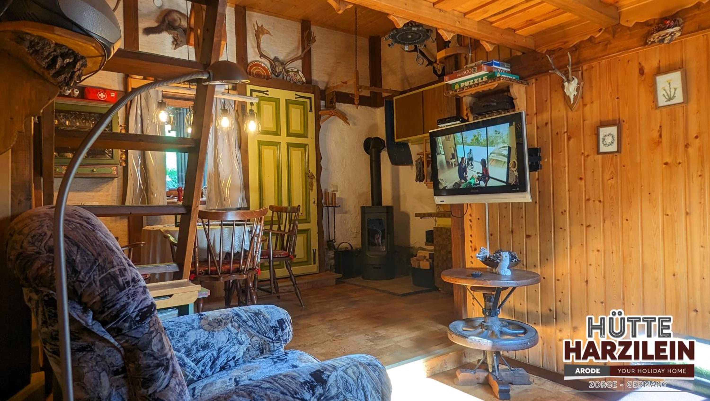 One-Bedroom House - Photo 33