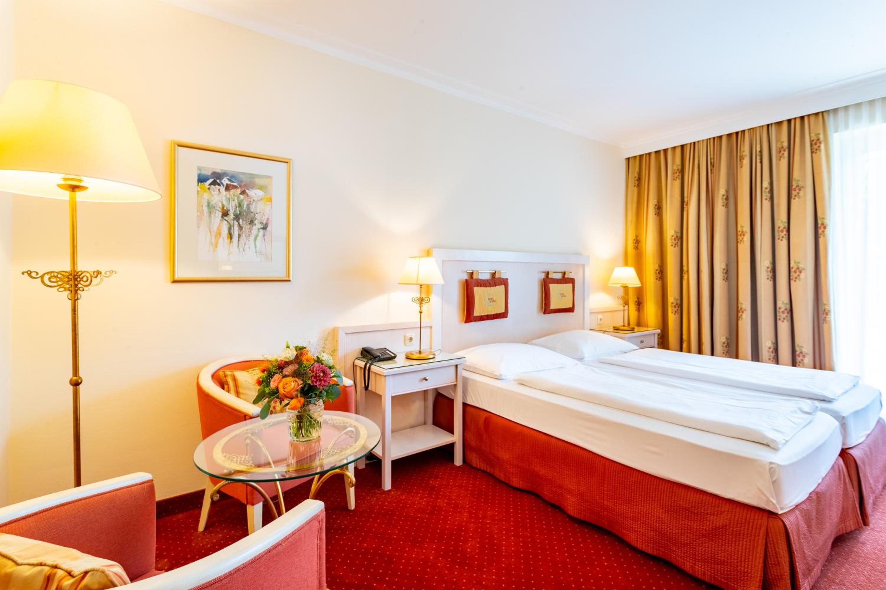 Deluxe Double or Twin Room with Balcony photo 3