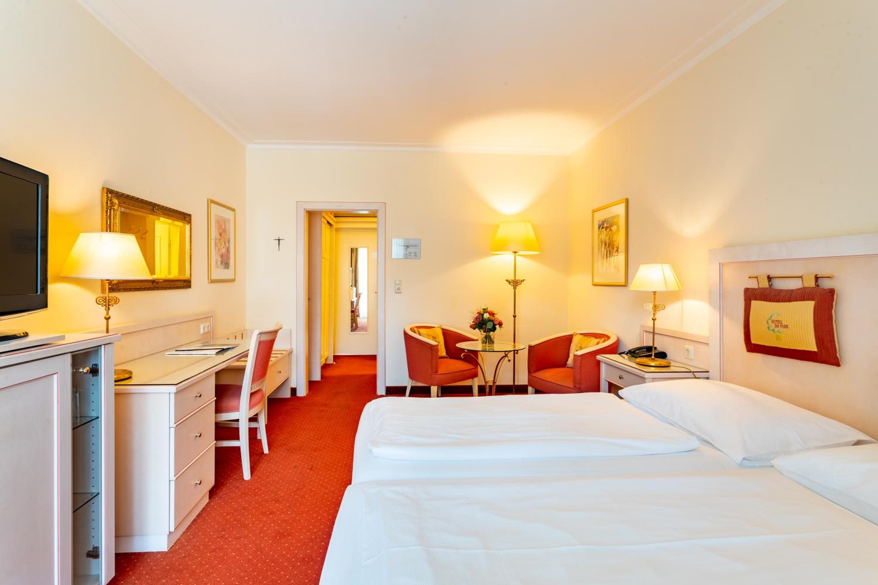 Deluxe Double or Twin Room with Balcony photo 1