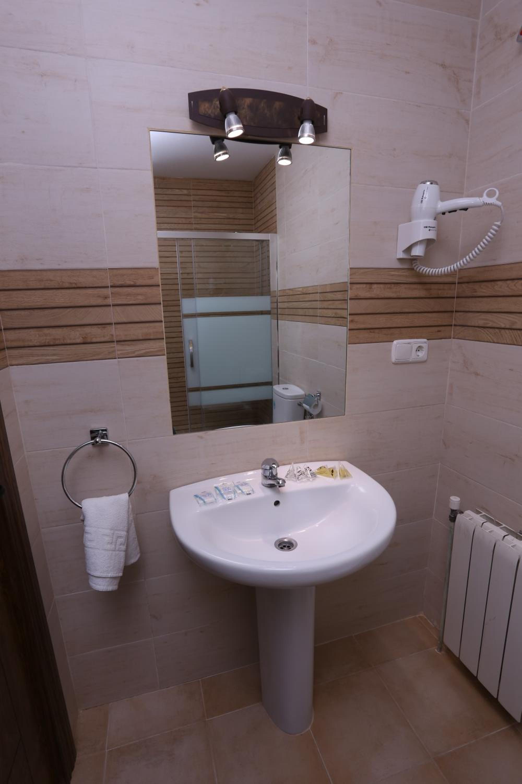 Triple Room - Photo 4