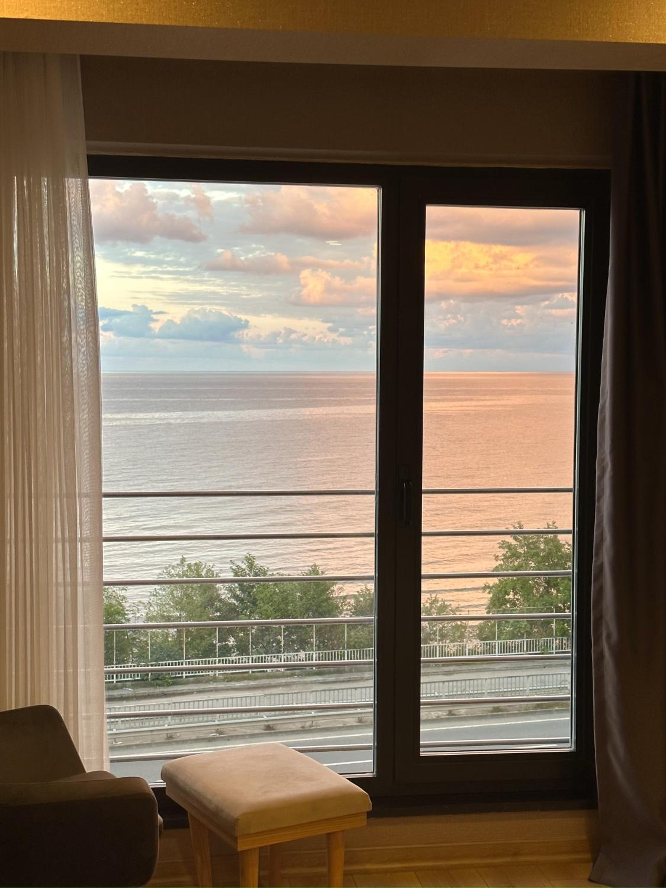 Superior Suite - Photo 24