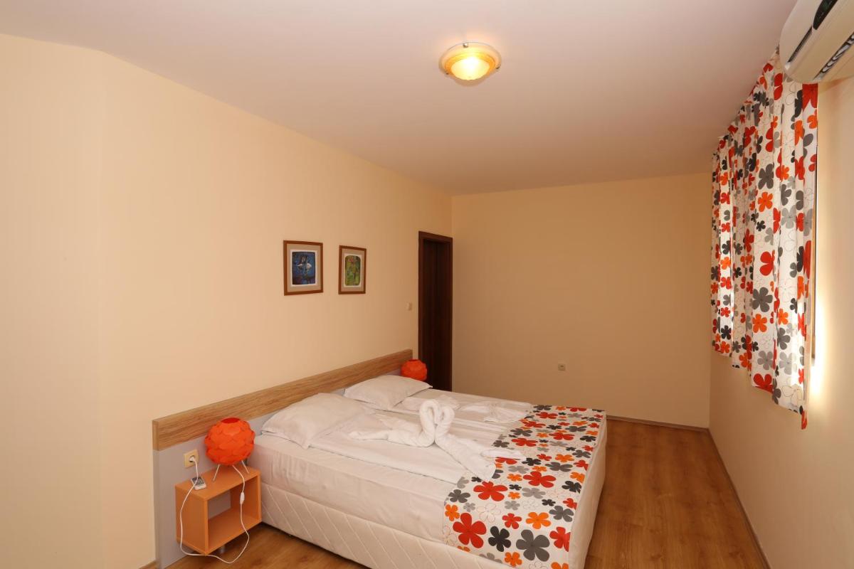 One-Bedroom Apartment with Balcony - Photo 1