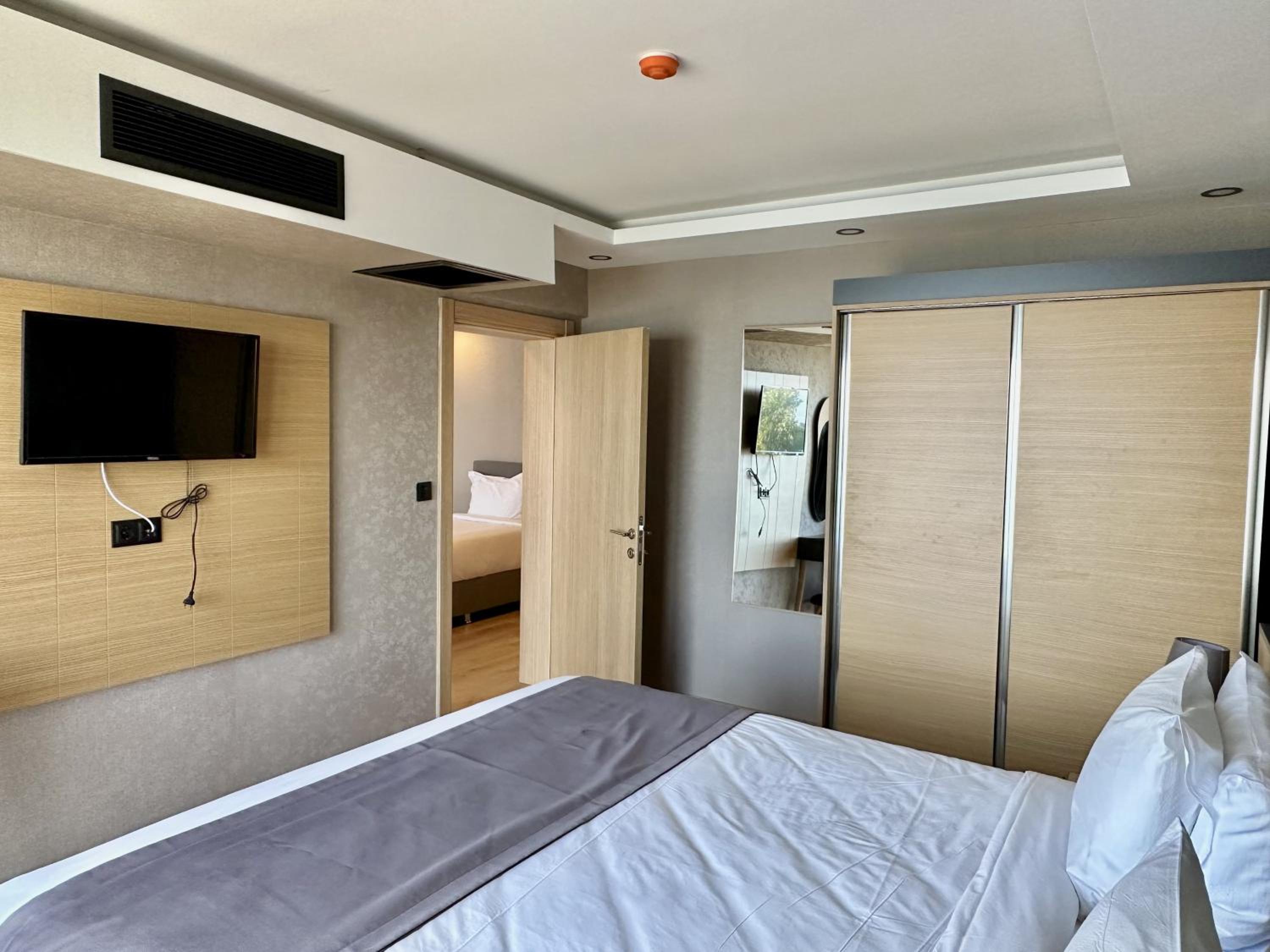 Family Suite - Photo 18