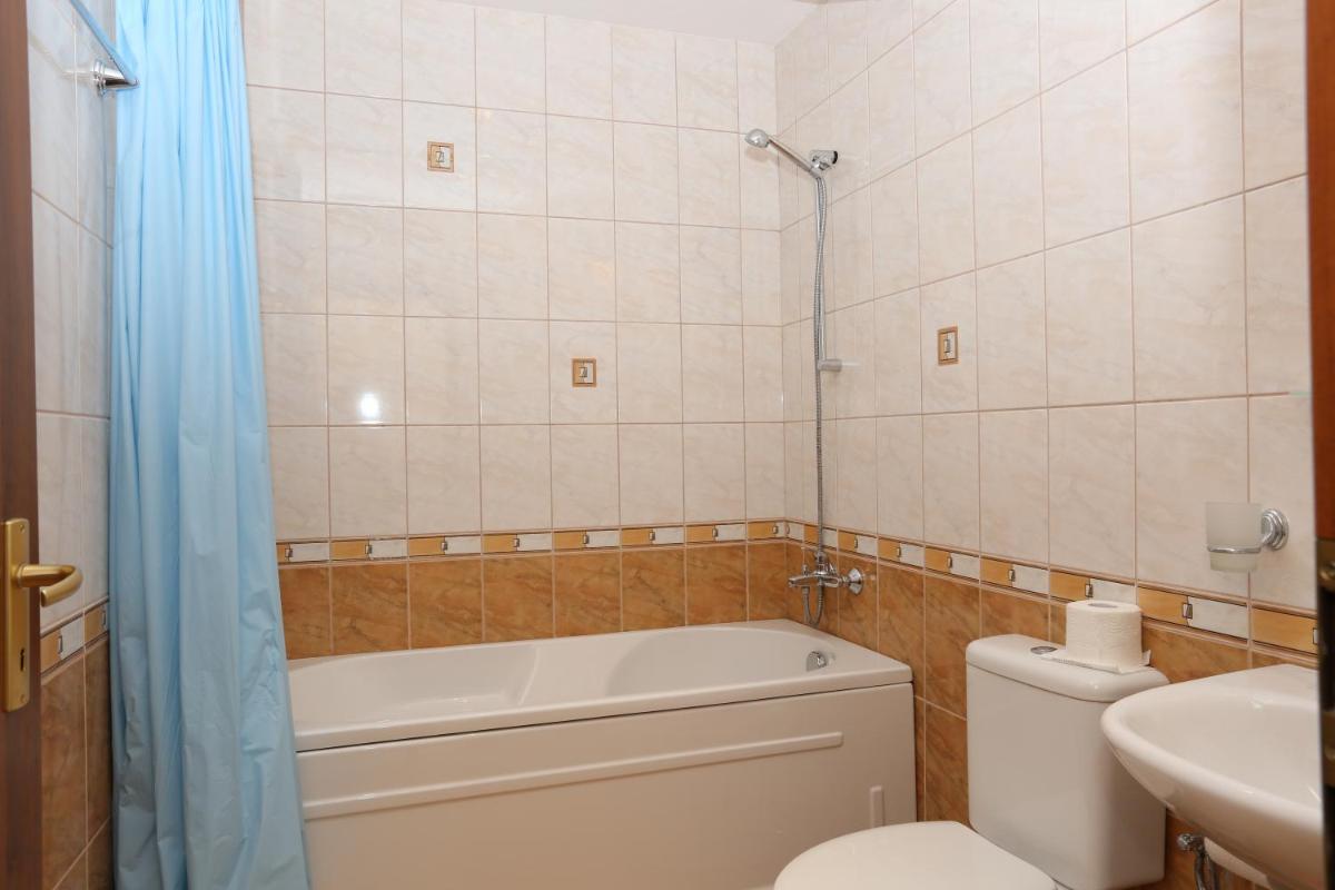 One-Bedroom Apartment with Balcony - Photo 8
