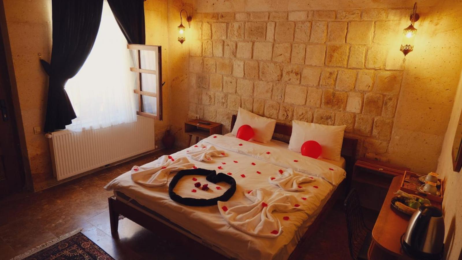 Standard King Room photo 1